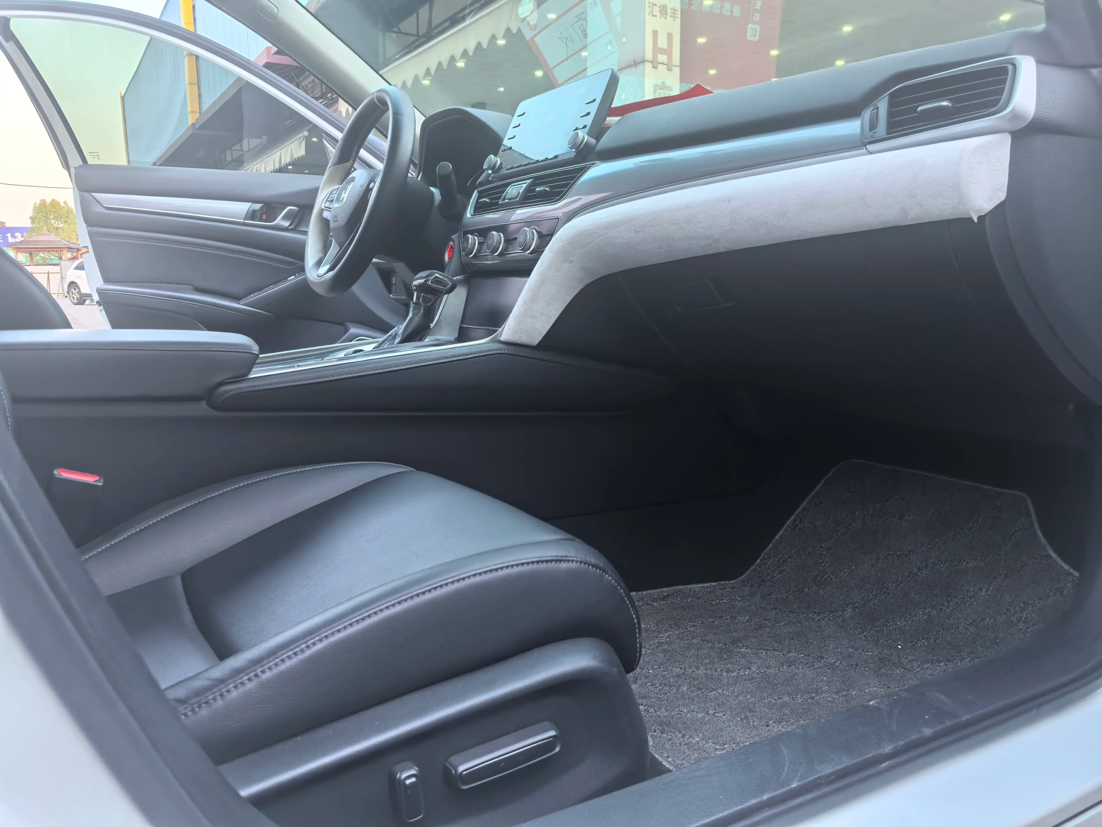 Honda Accord 2021 г. 69302 км. — фото 7