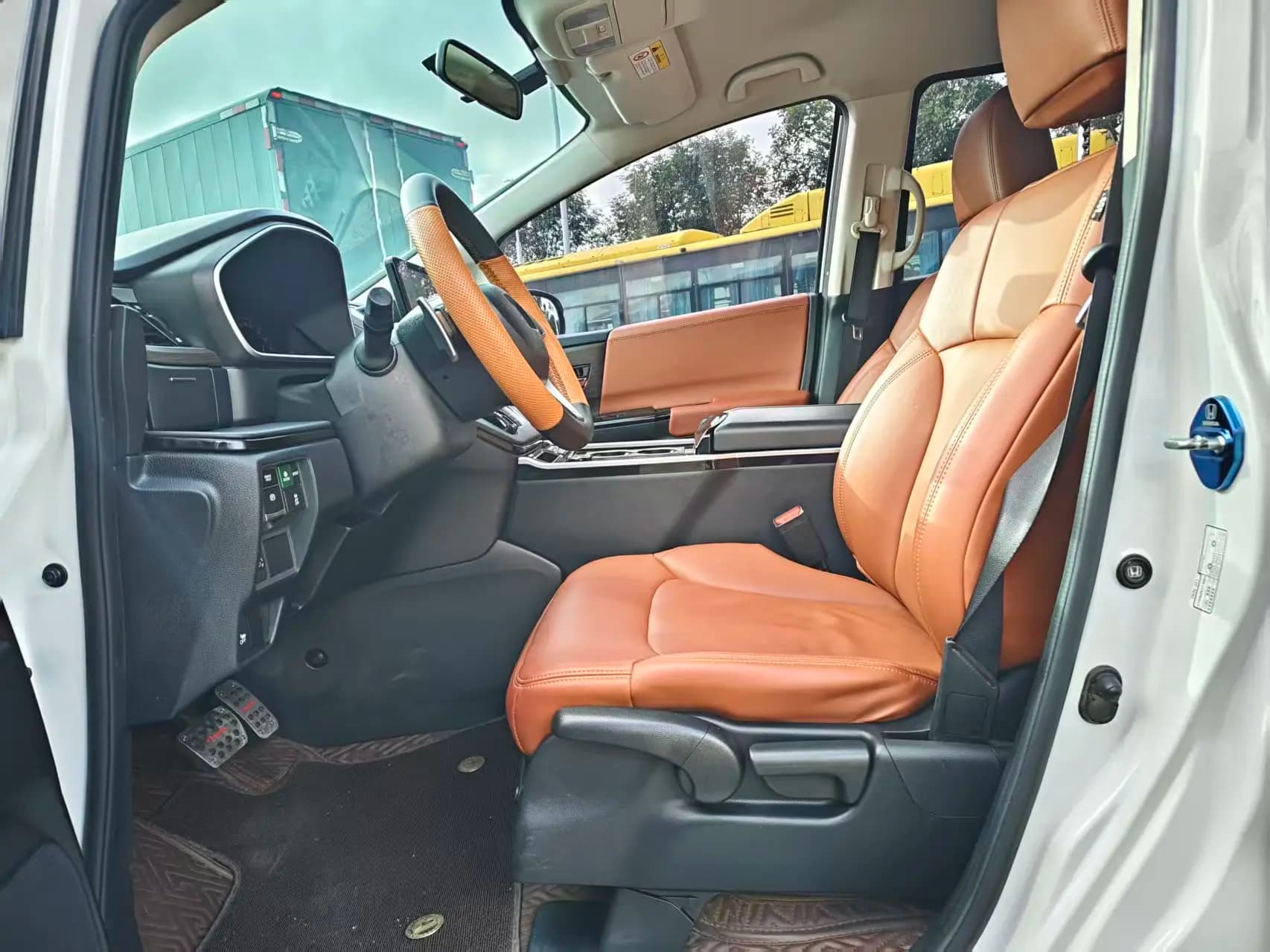 Honda Odyssey 2023 г. 73012 км. — фото 13