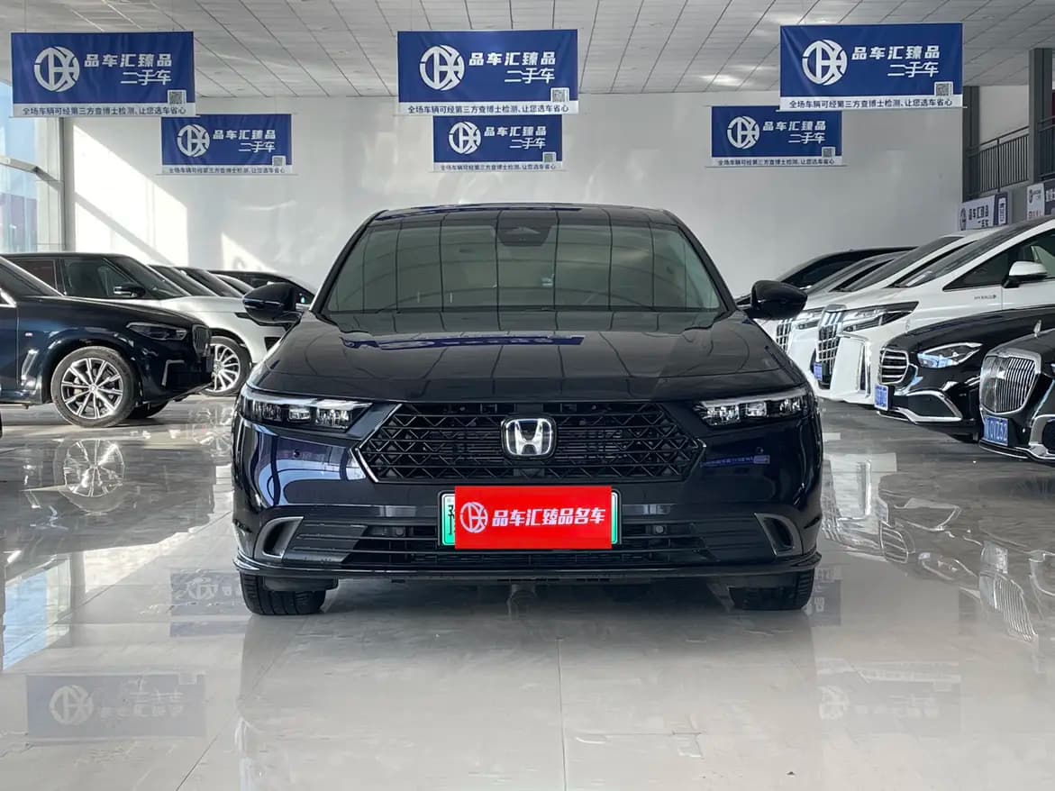Honda Accord PHEV 2025 г. 1006 км. — фото 2