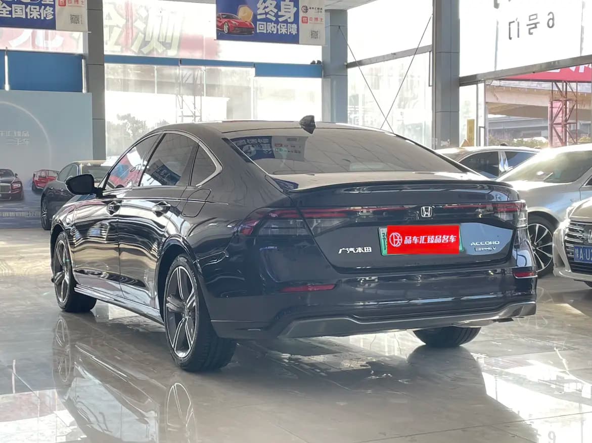 Honda Accord PHEV 2025 г. 1006 км. — фото 3