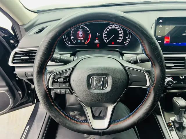 Honda Accord 2022 г. 46808 км. — фото 14