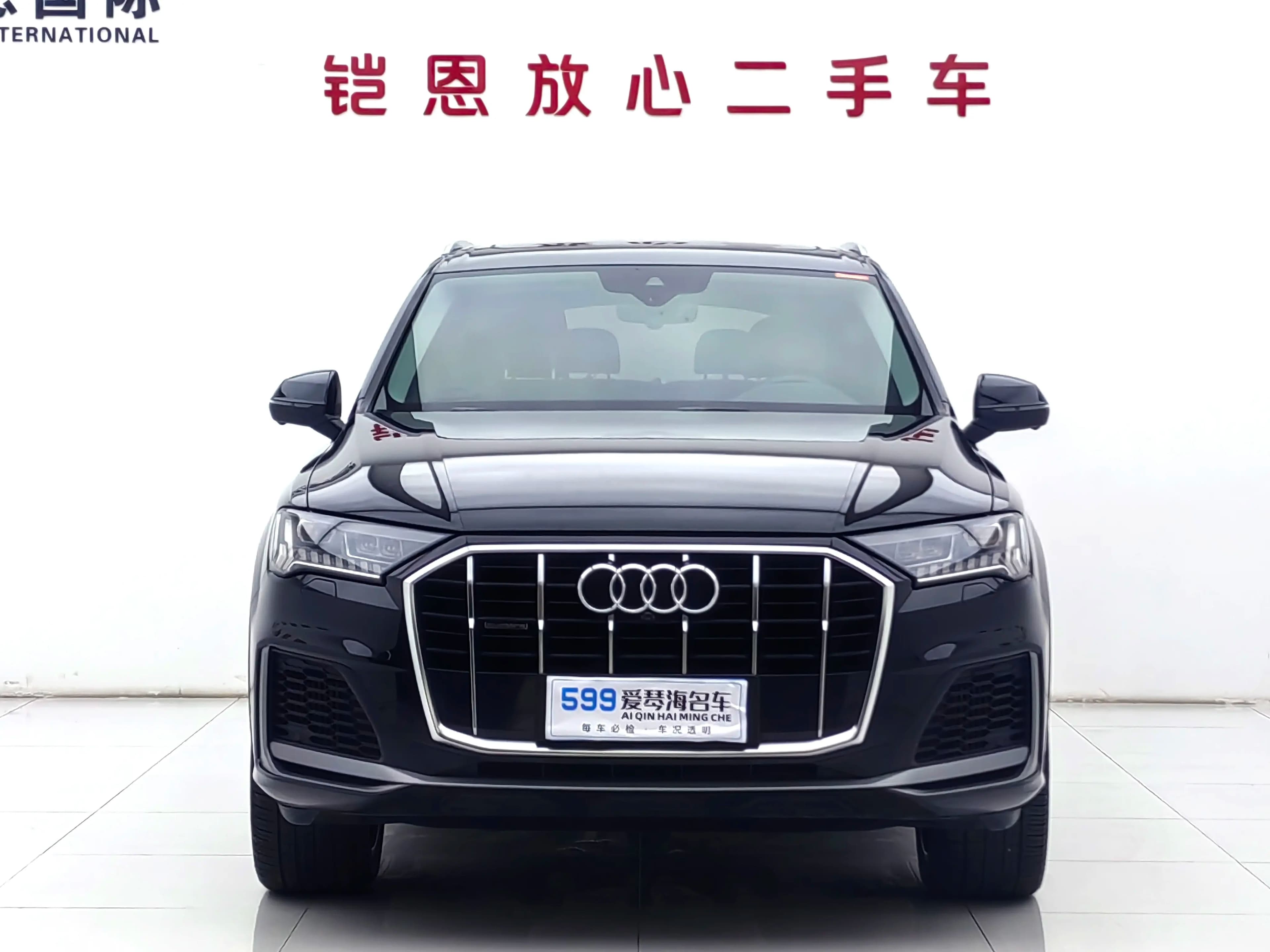 Audi Q7 2021 г. 64228 км. — фото 2
