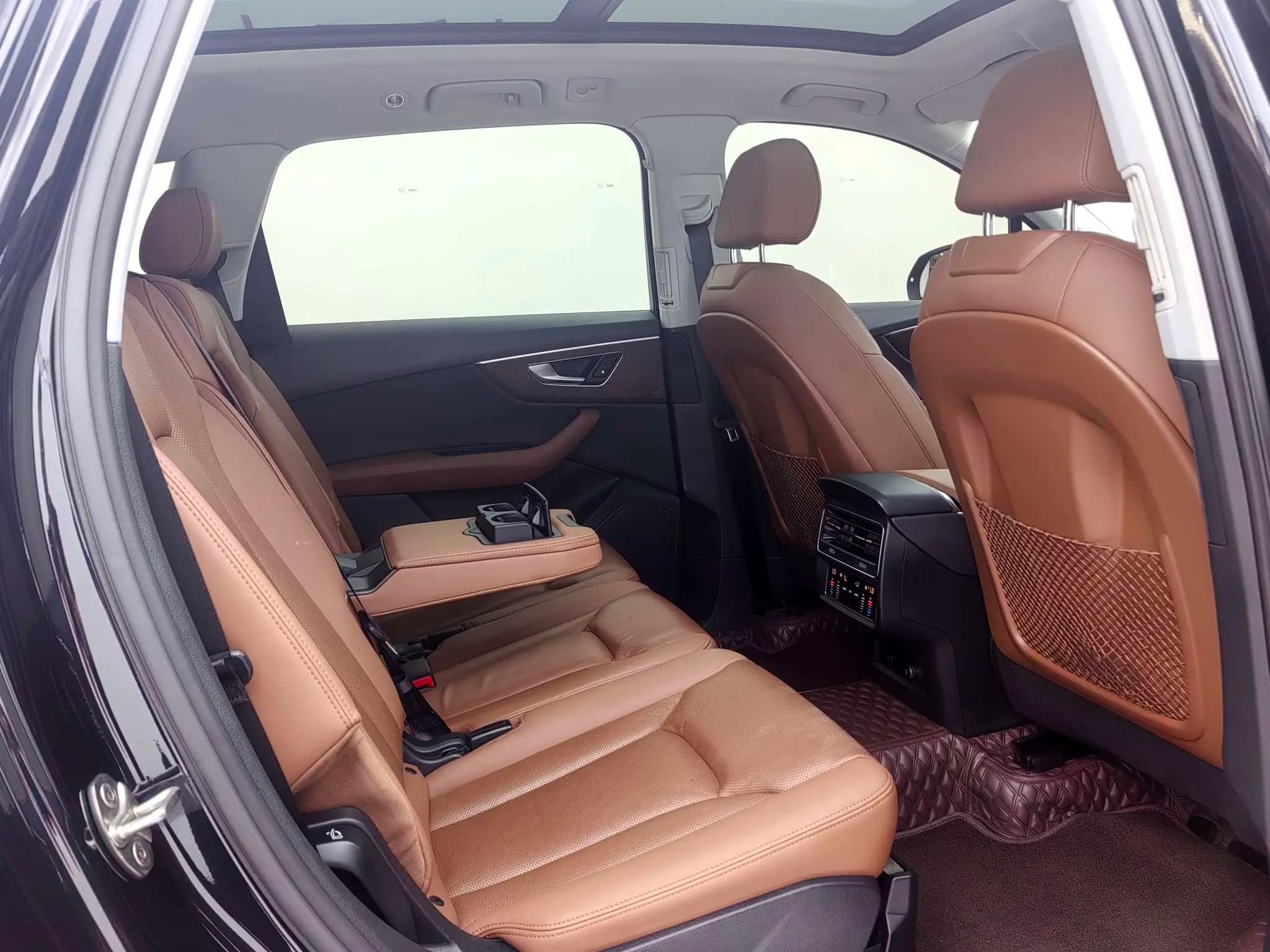 Audi Q7 2021 г. 64228 км. — фото 15