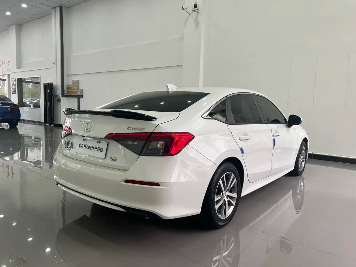Honda Civic 2022 г. 49051 км. — фото 4