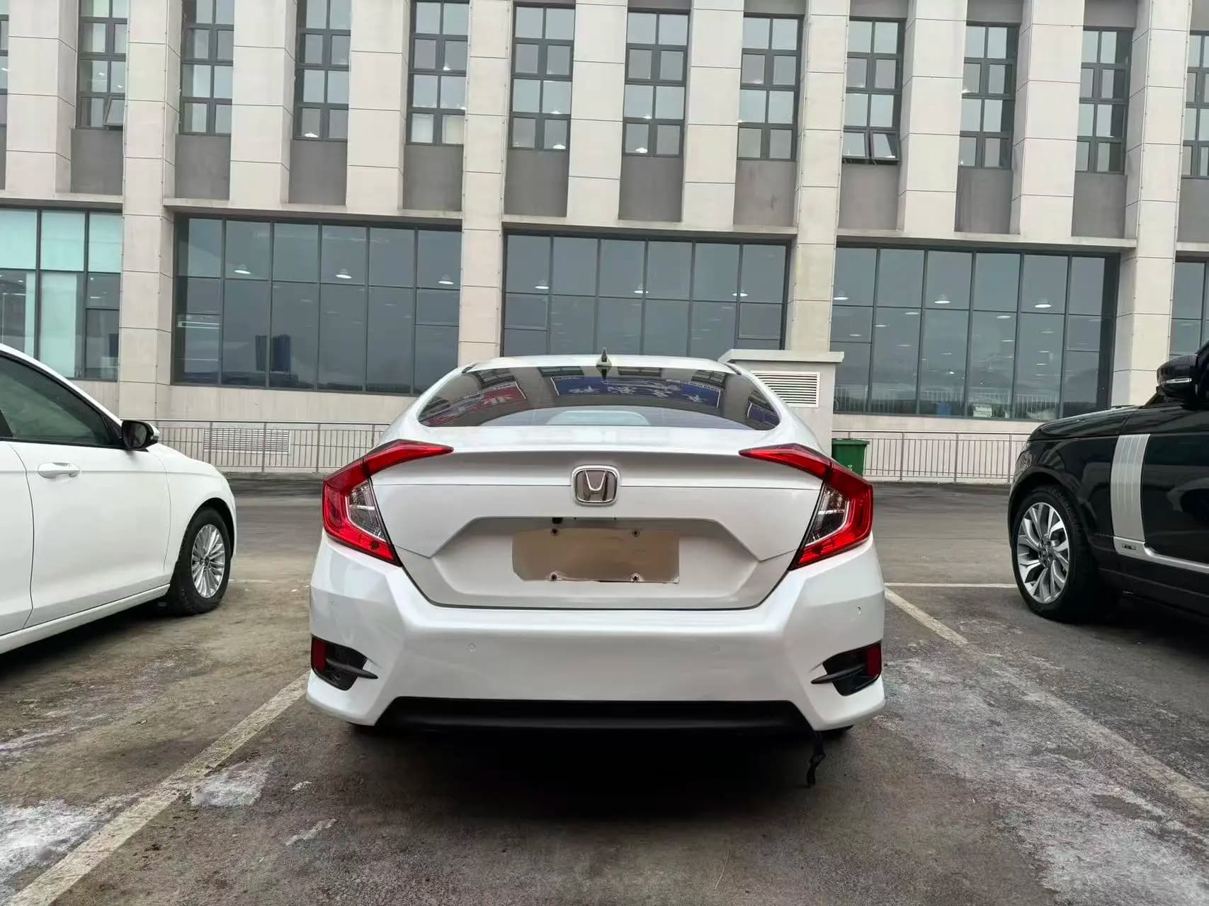 Honda Civic 2021 г. 70054 км. — фото 5