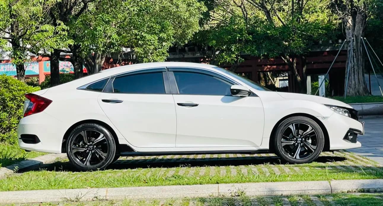 Honda Civic 2021 г. 69055 км. — фото 7