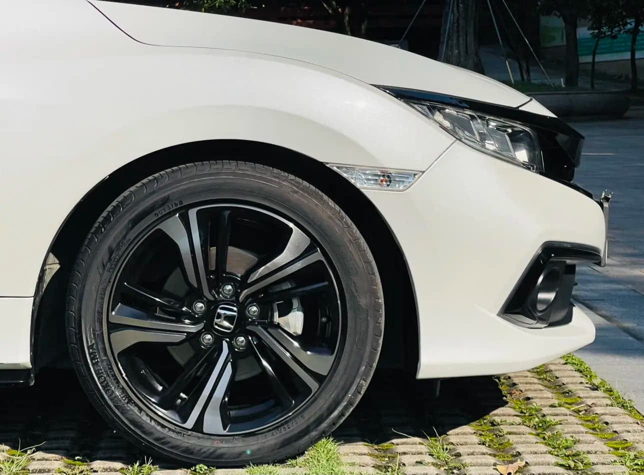 Honda Civic 2021 г. 69055 км. — фото 10