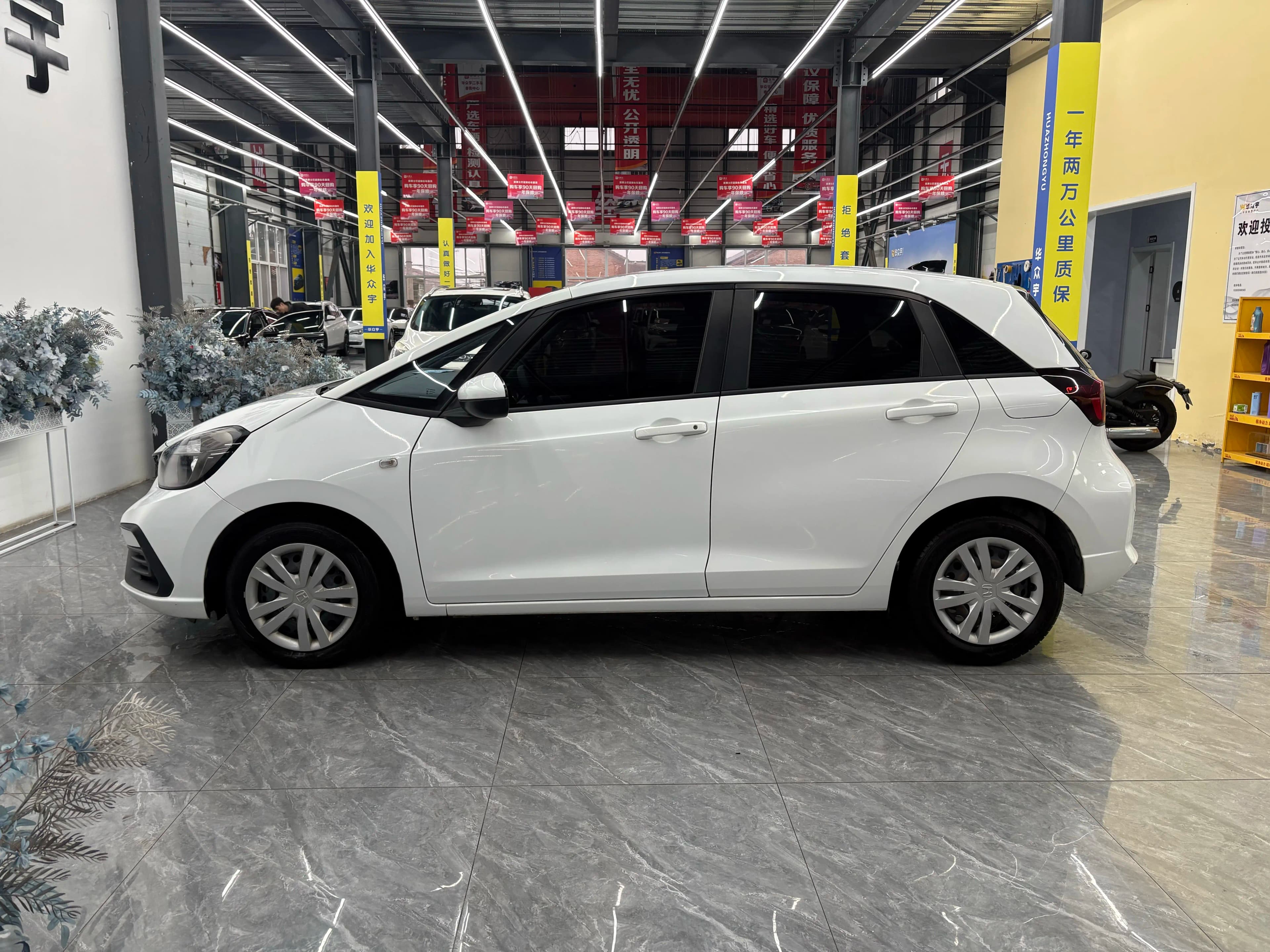 Honda Fit 2022 г. 52125 км. — фото 4