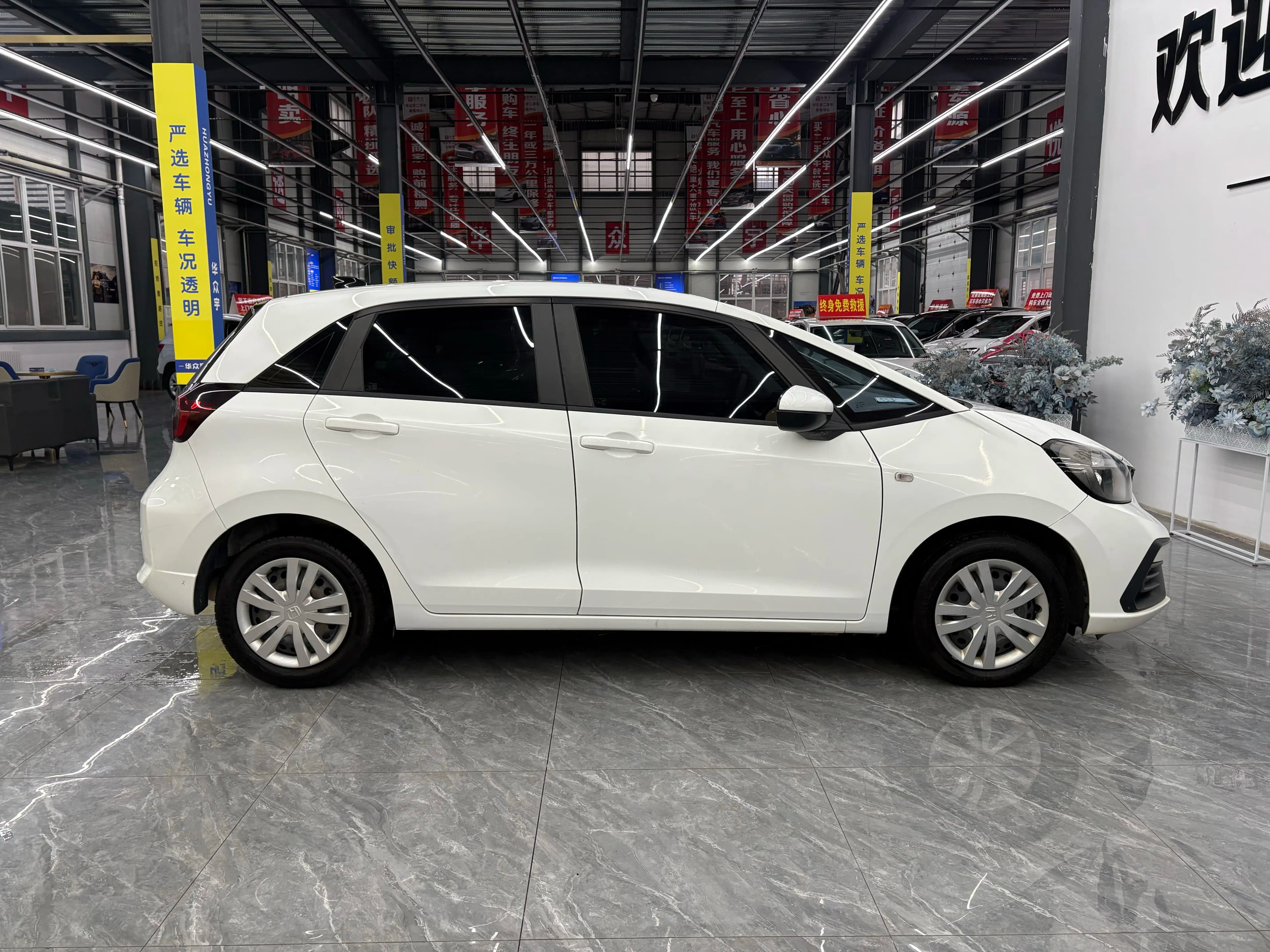 Honda Fit 2022 г. 52125 км. — фото 8