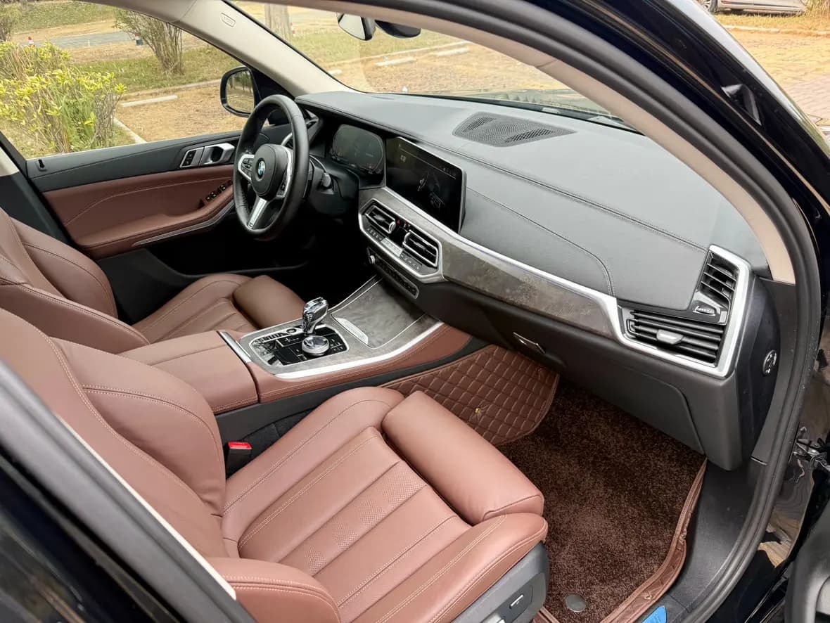 BMW X5 2021 г. 100881 км. — фото 13