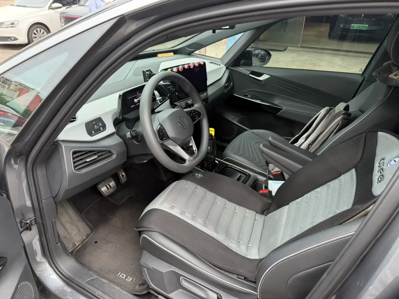 Volkswagen ID.3 2023 г. 57095 км. — фото 10