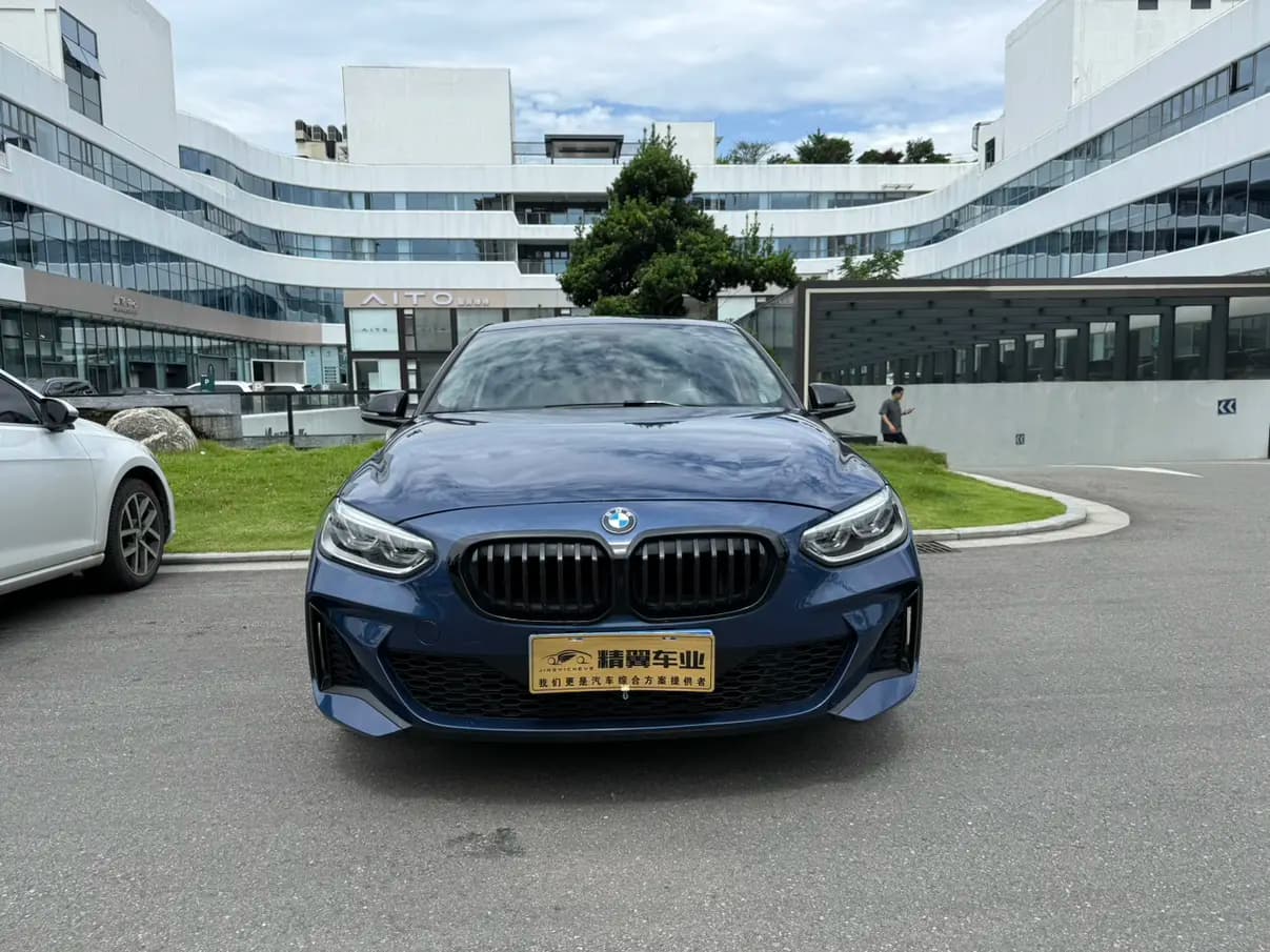 BMW 1 Series 2021 г. 82095 км. — фото 2