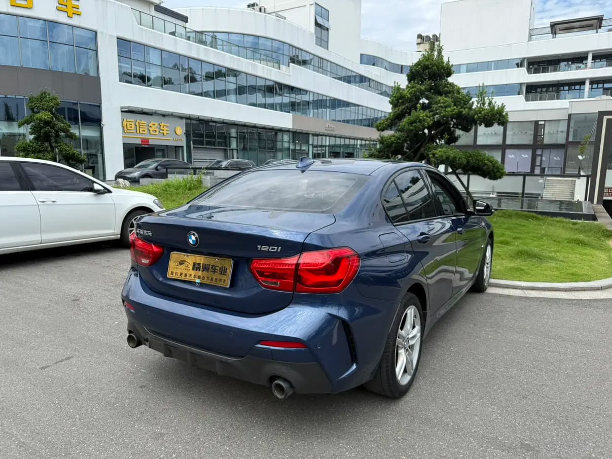 BMW 1 Series 2021 г. 82095 км. — фото 5