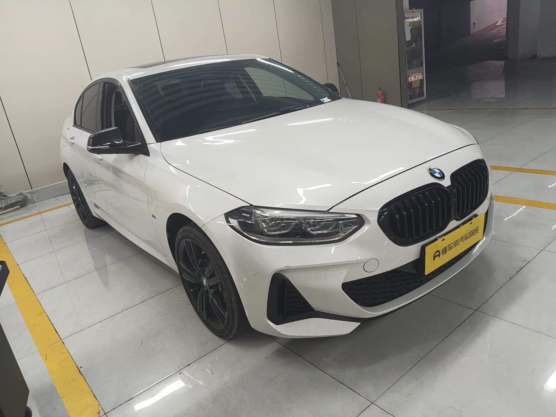 BMW 1 Series 2023 г. 17600 км. — фото 3
