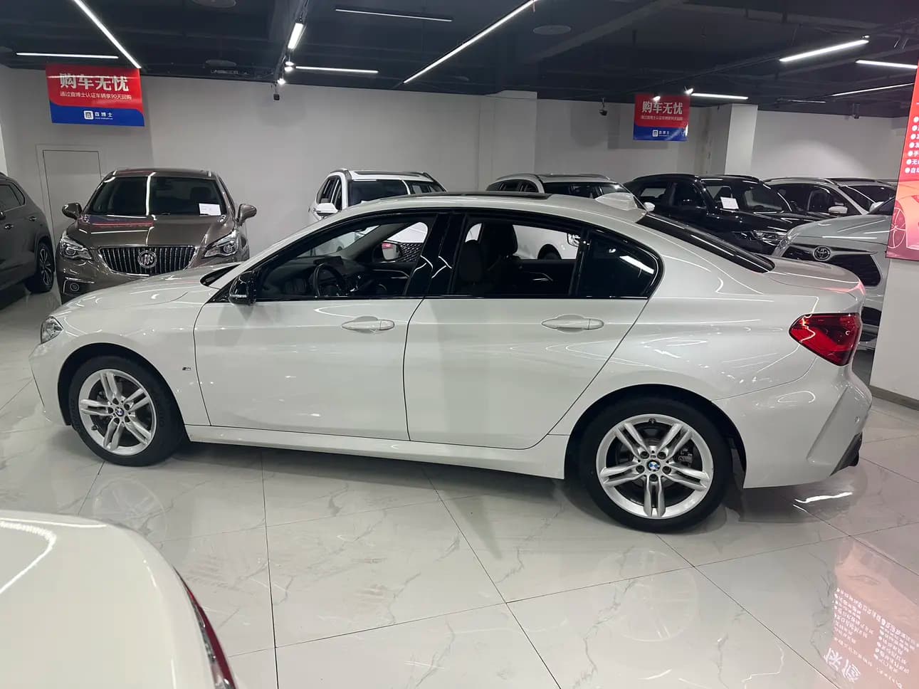 BMW 1 Series 2023 г. 57000 км. — фото 4