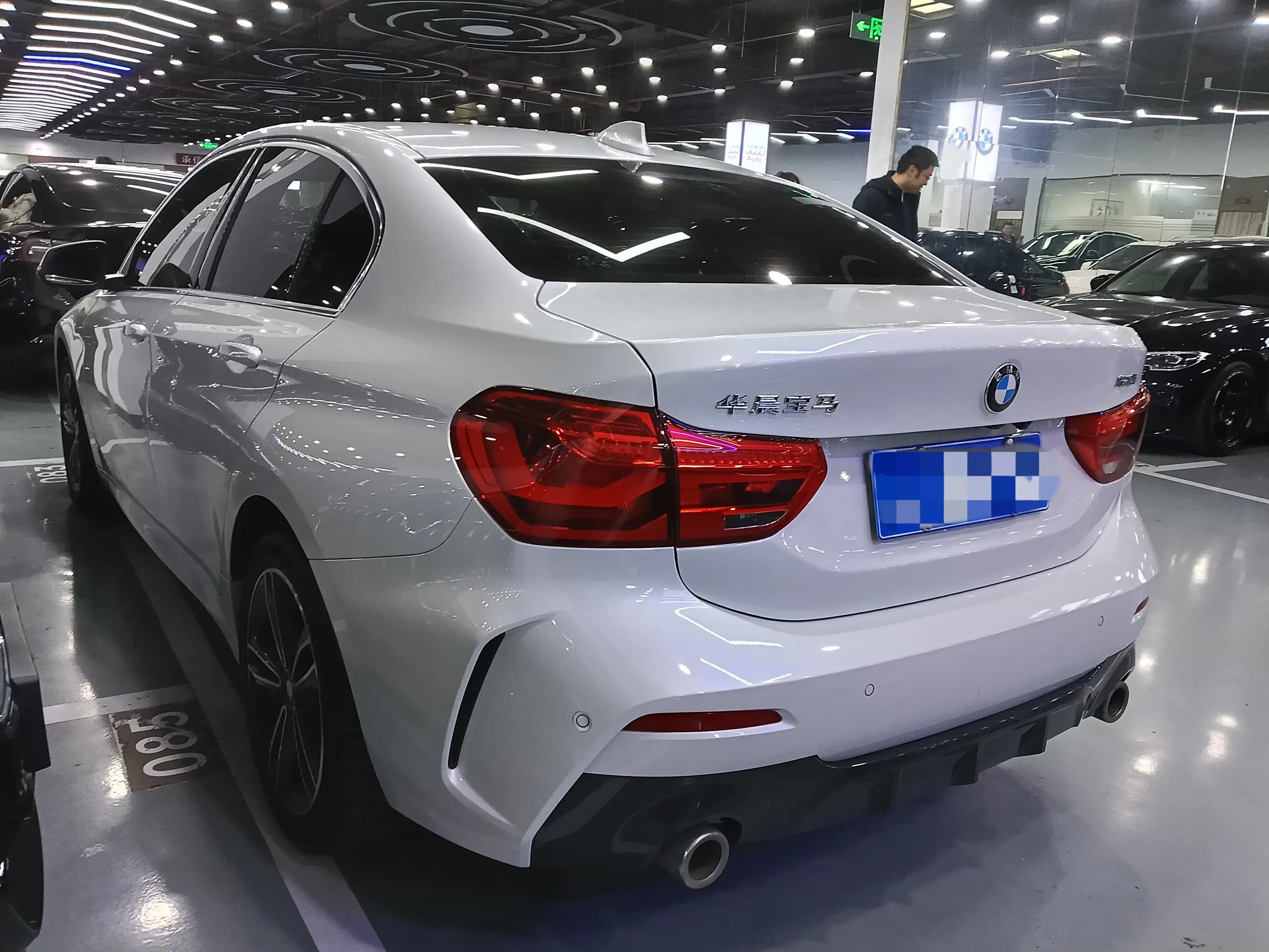 BMW 1 Series 2023 г. 40007 км. — фото 4