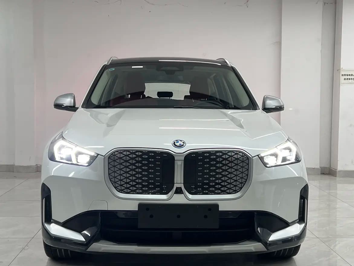 BMW iX1 2023 г. 19091 км. — фото 2