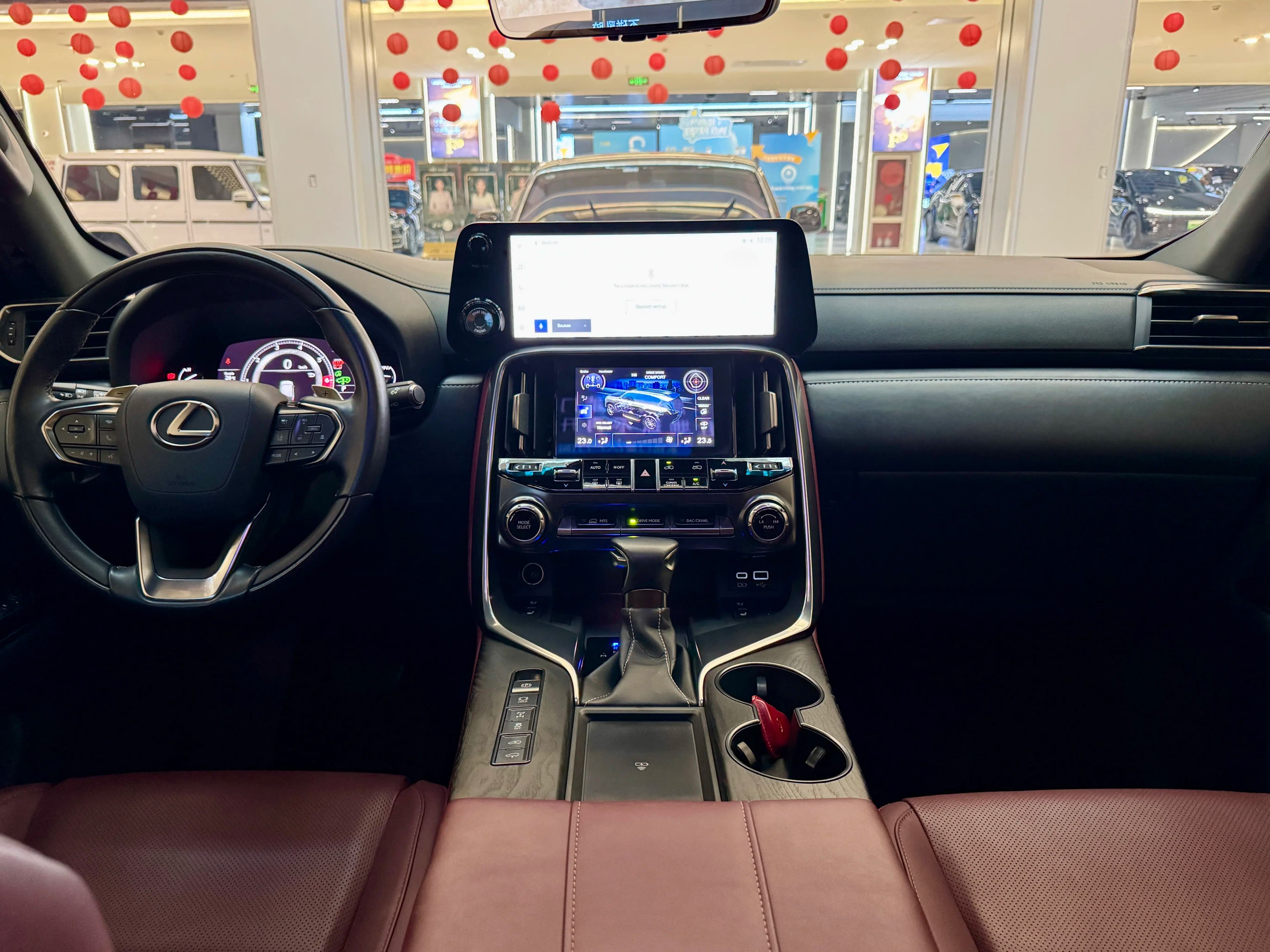 Lexus LX 2023 г. 16766 км. — фото 14
