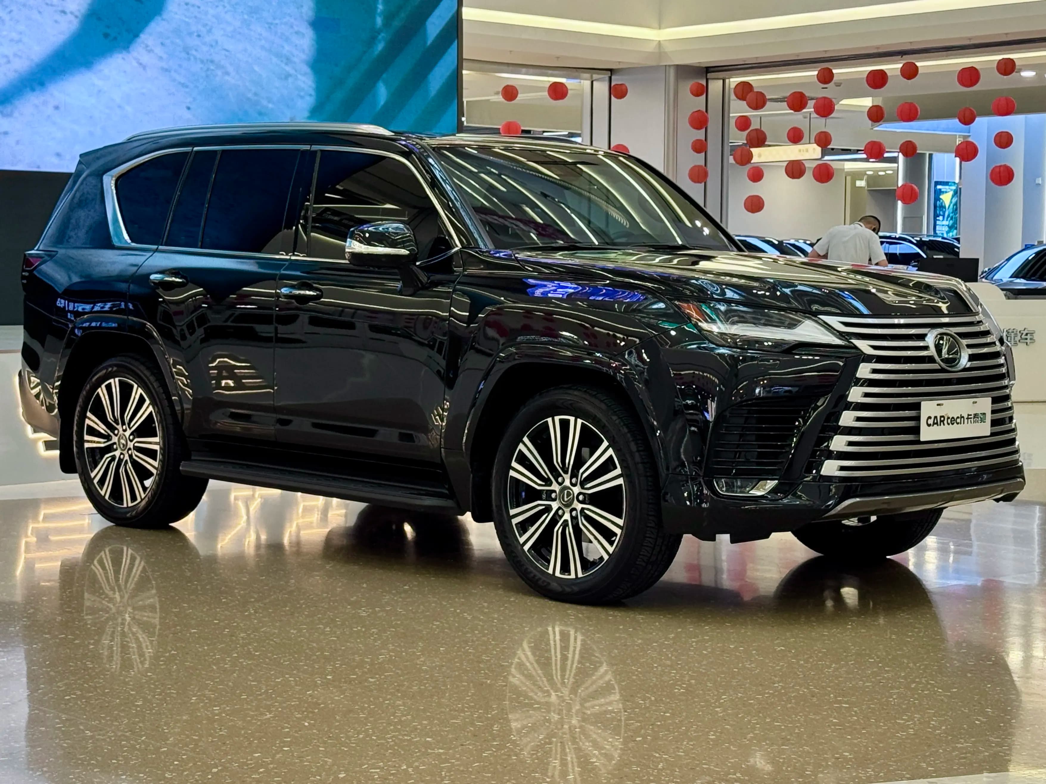 Lexus LX 2023 г. 16766 км. — фото 3