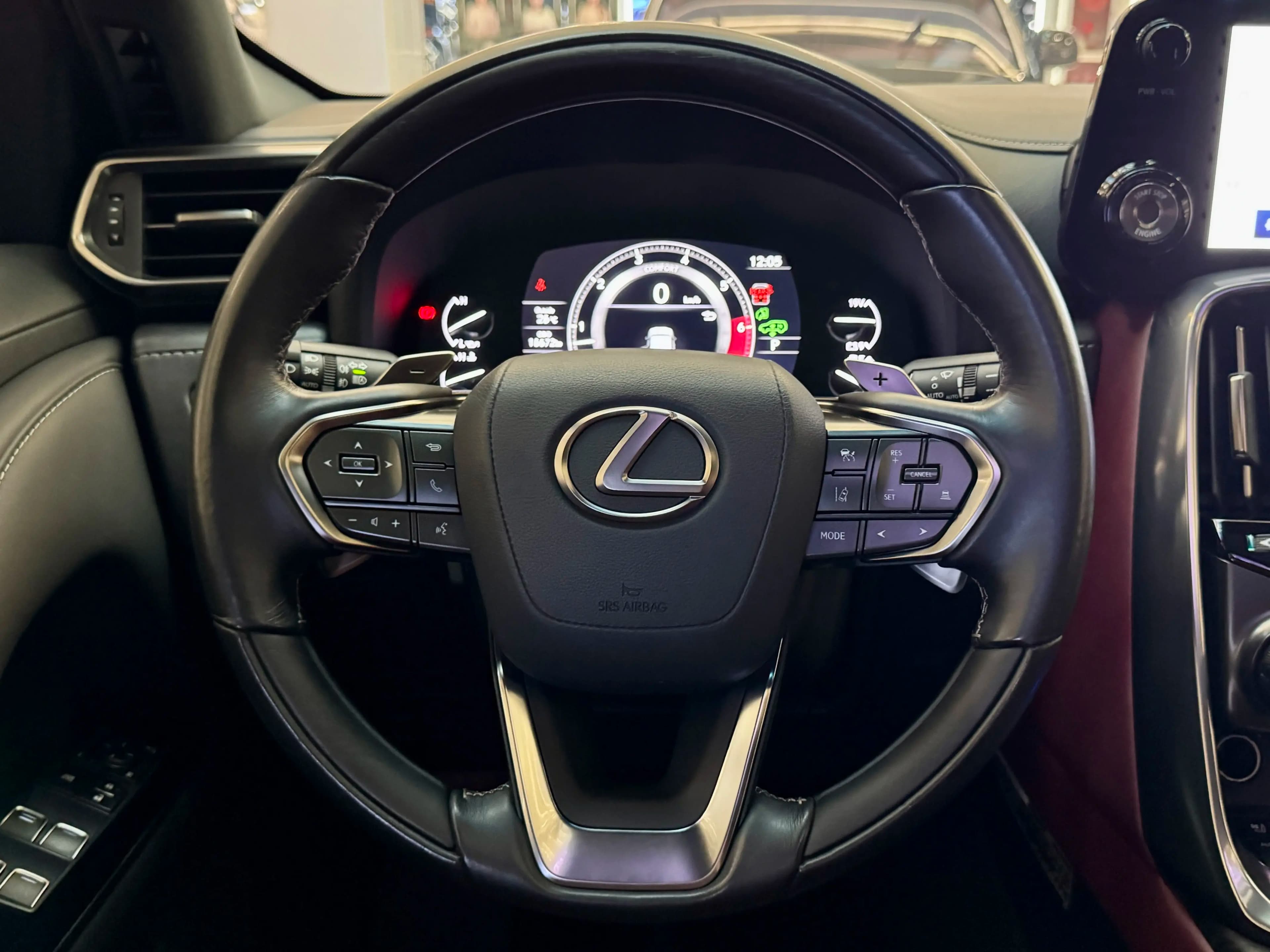 Lexus LX 2023 г. 16766 км. — фото 21