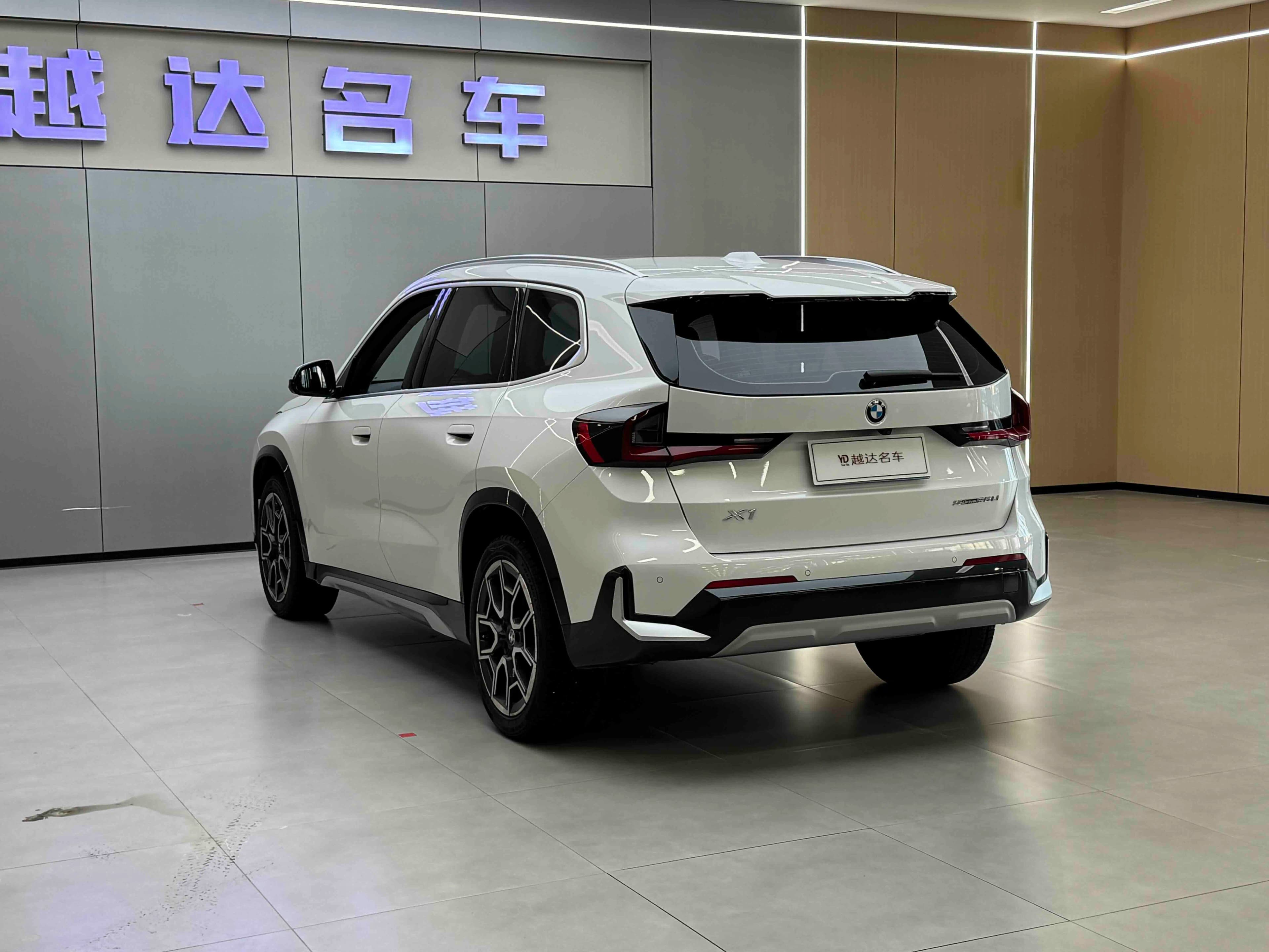 BMW X1 2024 г. 39015 км. — фото 4