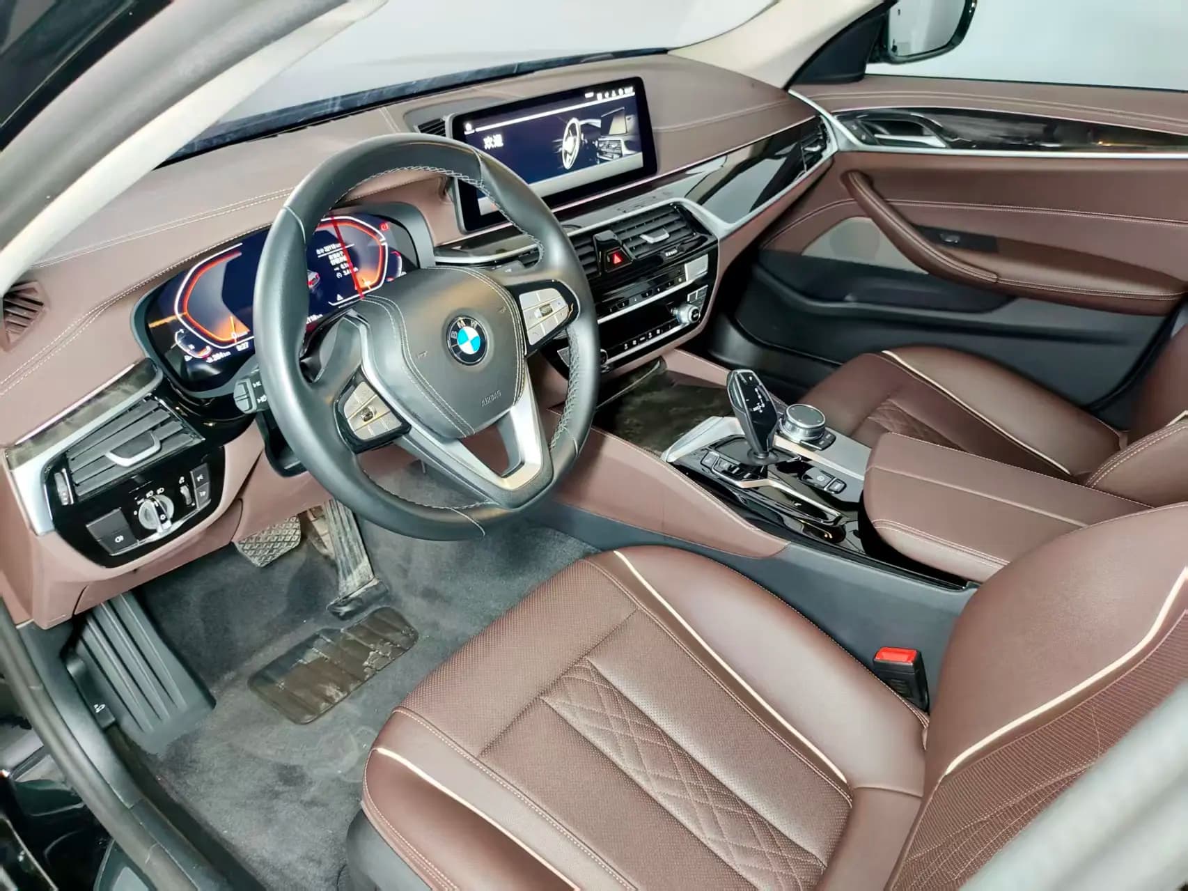 BMW 5 Series 2024 г. 32020 км. — фото 12
