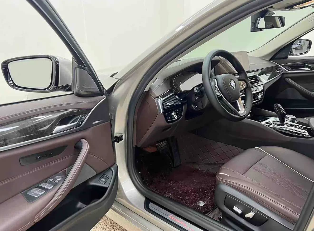 BMW 5 Series 2021 г. 59133 км. — фото 23