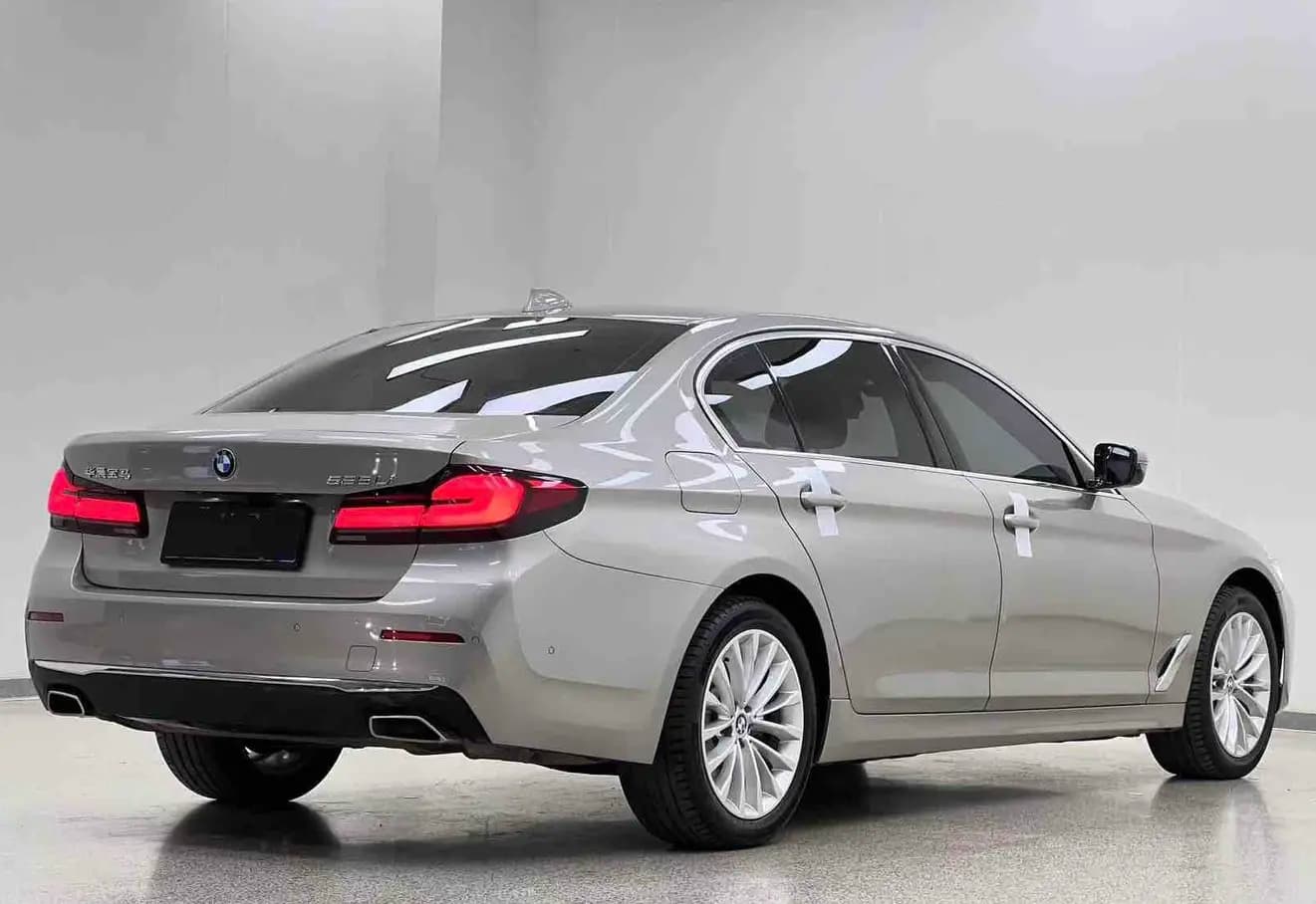 BMW 5 Series 2021 г. 59133 км. — фото 7