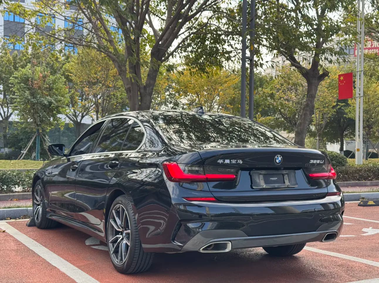 BMW 3 Series 2021 г. 85000 км. — фото 3