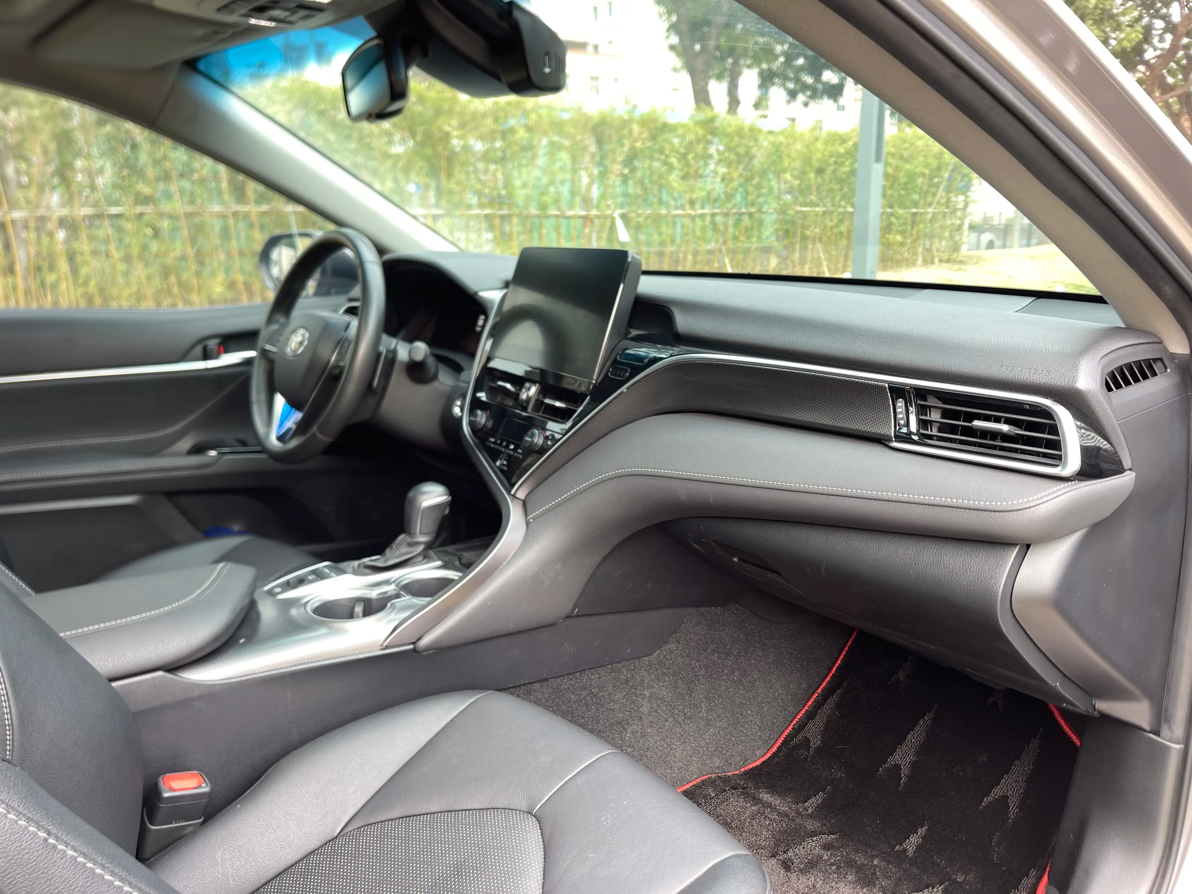 Toyota Camry 2021 г. 41000 км. — фото 11