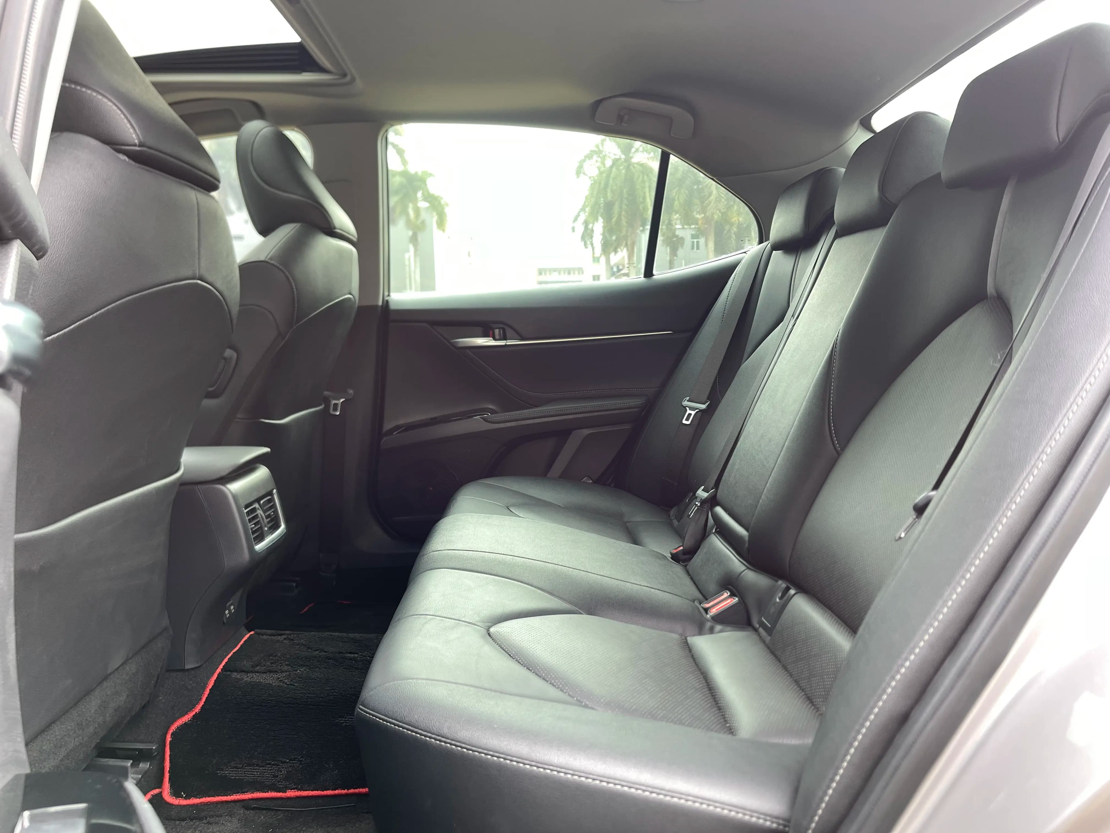 Toyota Camry 2021 г. 41000 км. — фото 19