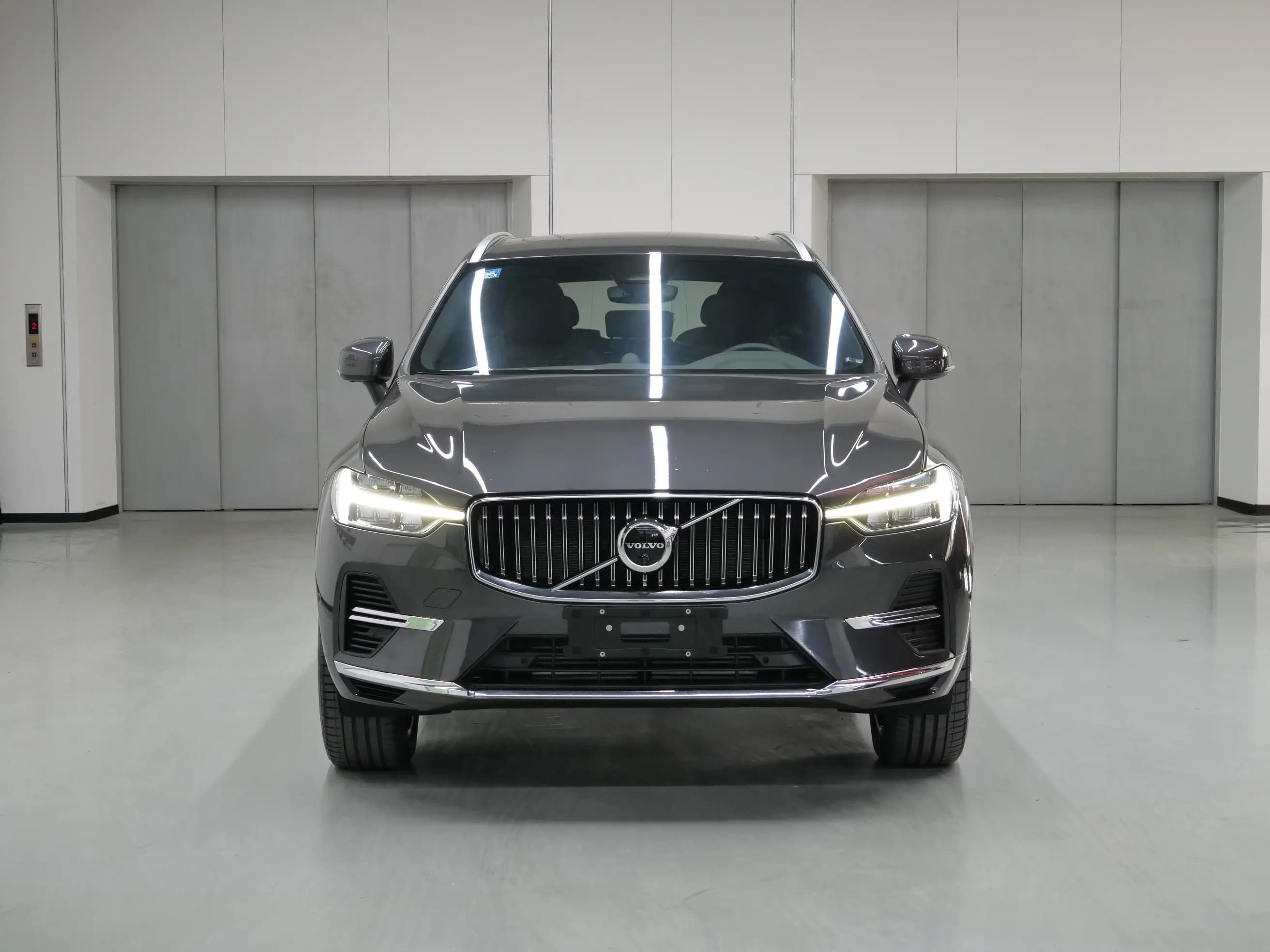 Volvo XC60 PHEV 2021 г. 20010 км. — фото 2