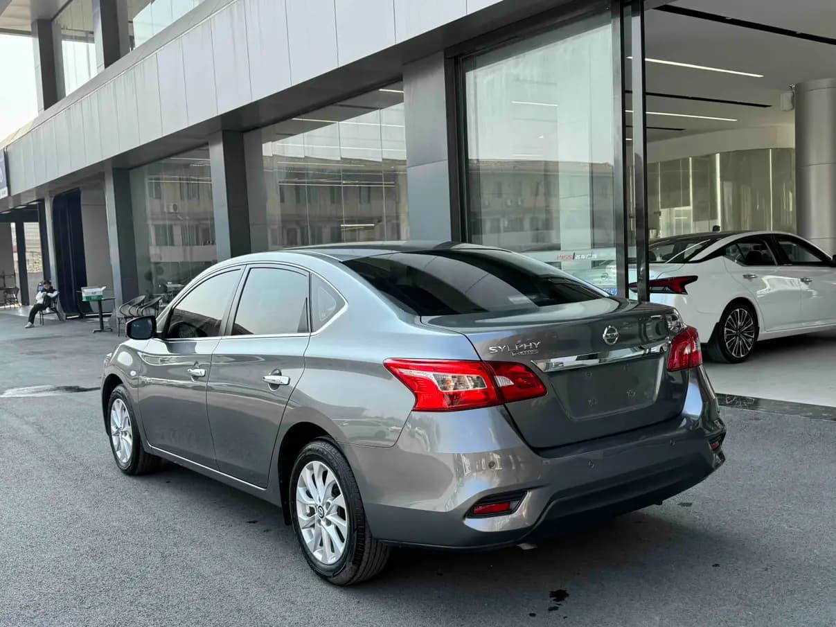 Nissan Sylphy 2023 г. 7949 км. — фото 4