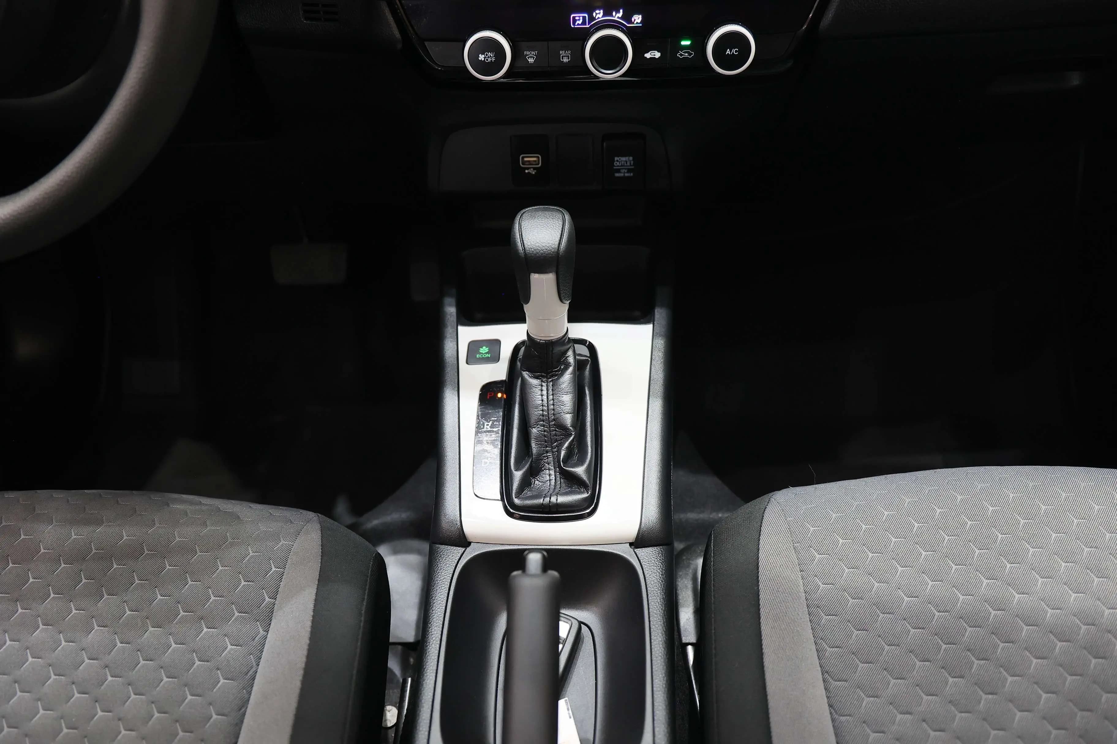 Honda Fit 2021 г. 23090 км. — фото 15