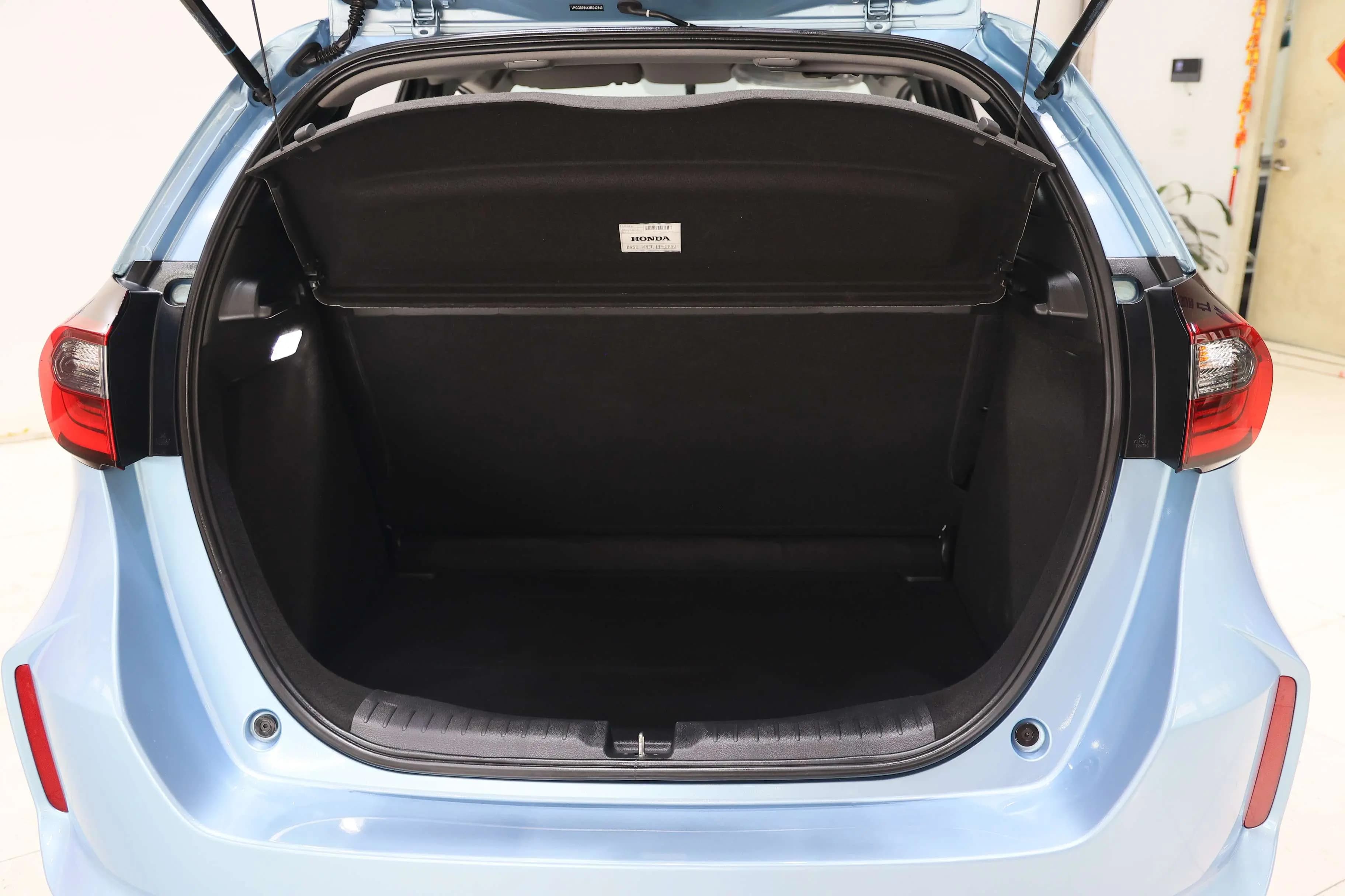 Honda Fit 2021 г. 23090 км. — фото 19