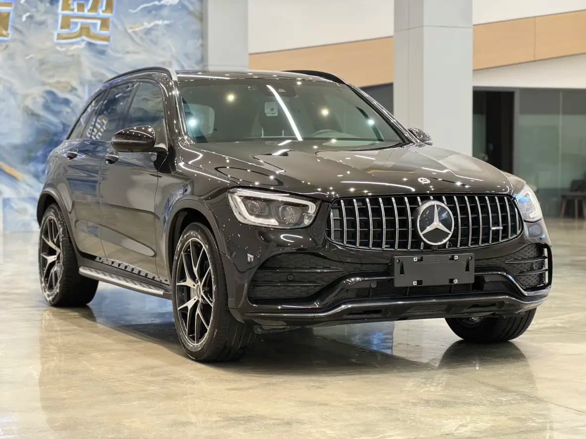 Mercedes-Benz GLC AMG 2022 г. 45088 км. — фото 3