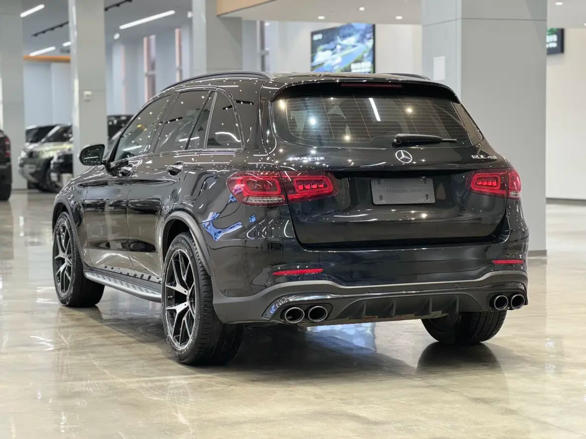 Mercedes-Benz GLC AMG 2022 г. 45088 км. — фото 4
