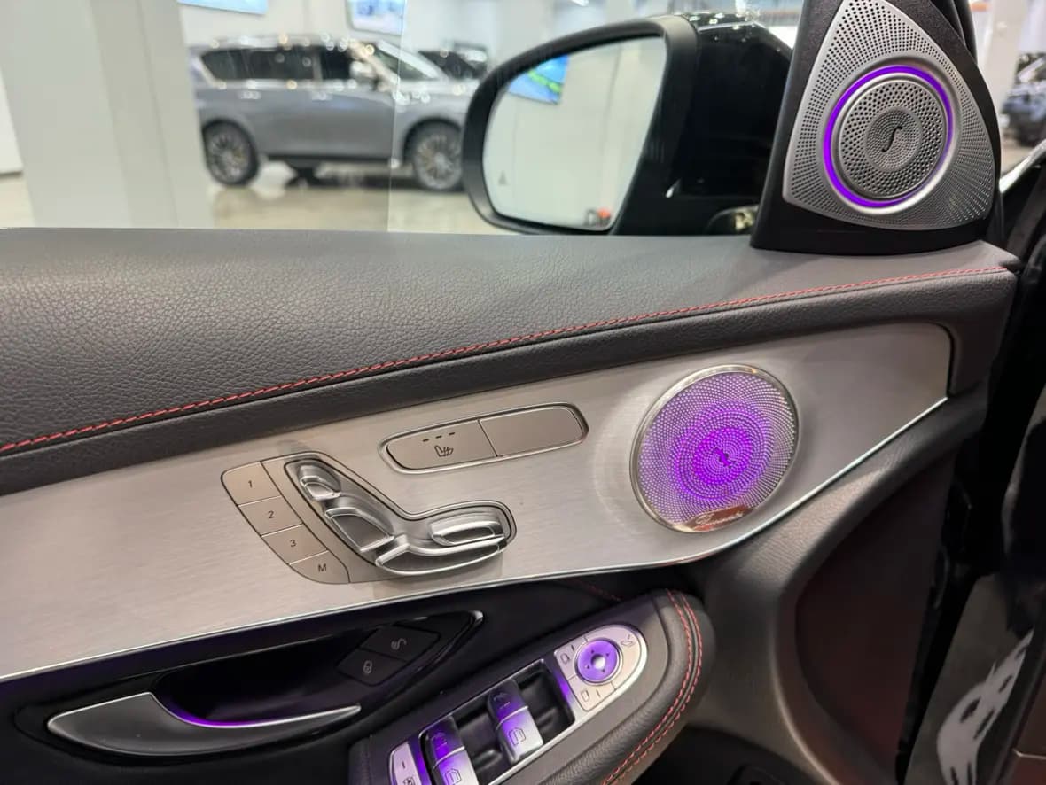 Mercedes-Benz GLC AMG 2022 г. 45088 км. — фото 7