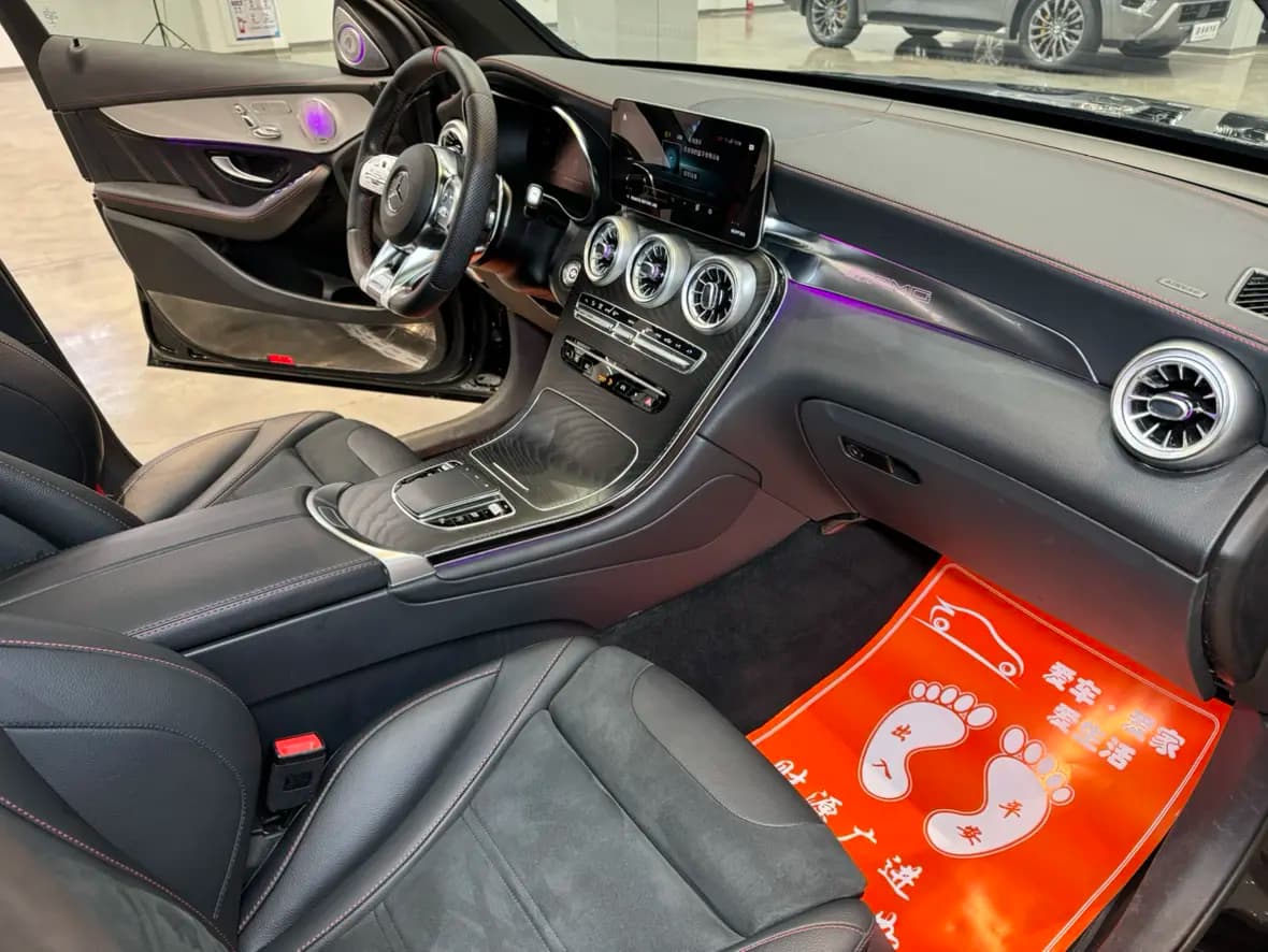 Mercedes-Benz GLC AMG 2022 г. 45088 км. — фото 10