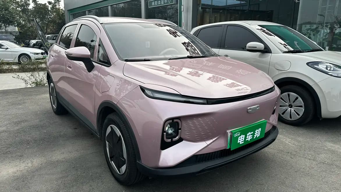 Geely Geometry E Firefly 2024 г. 12030 км. — фото 3
