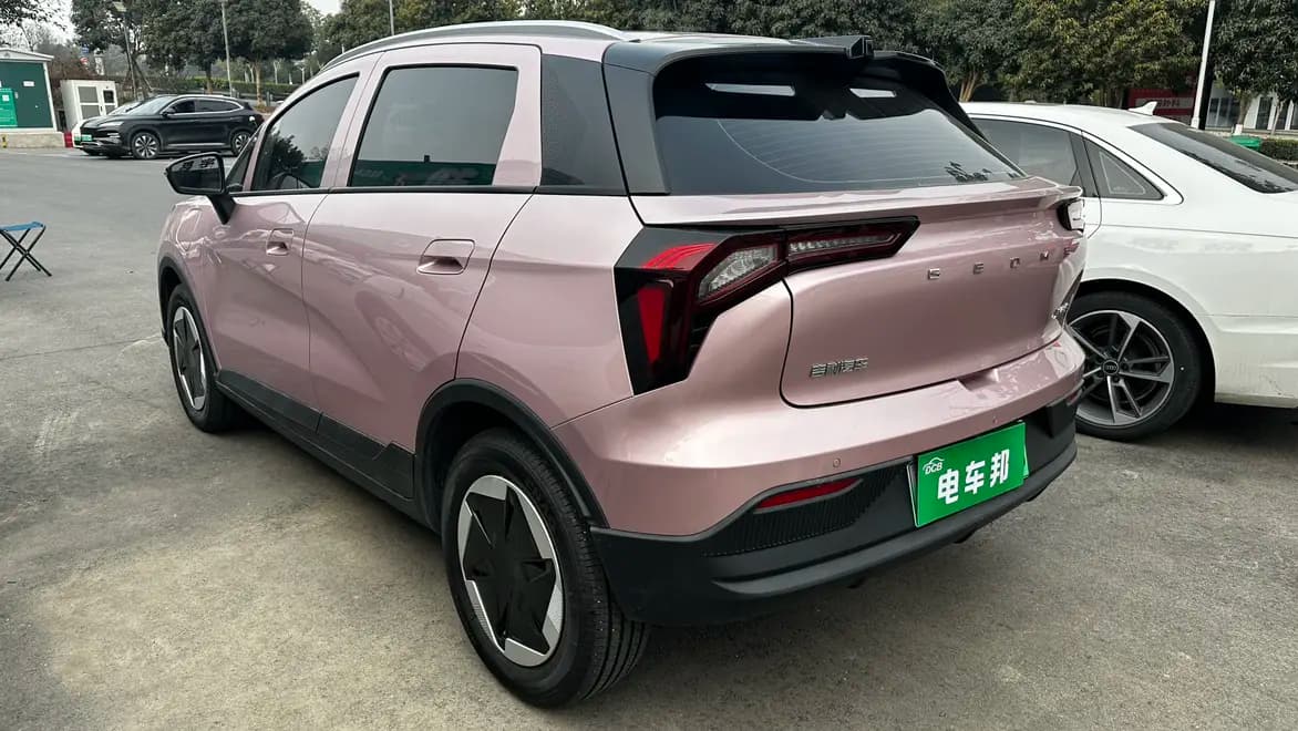 Geely Geometry E Firefly 2024 г. 12030 км. — фото 4