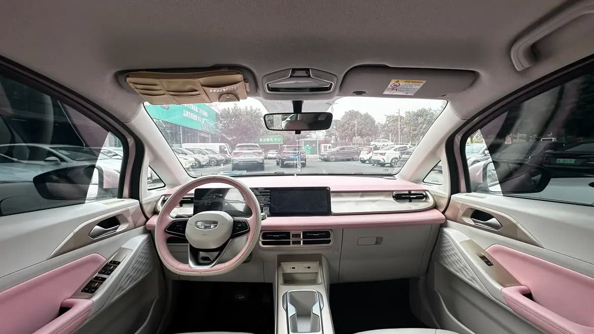 Geely Geometry E Firefly 2024 г. 12030 км. — фото 8