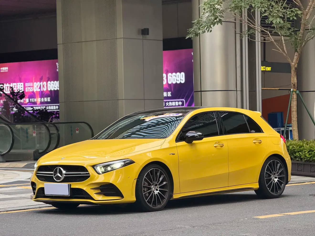 Mercedes-Benz A-Class AMG 2022 г. 42142 км. — фото 11