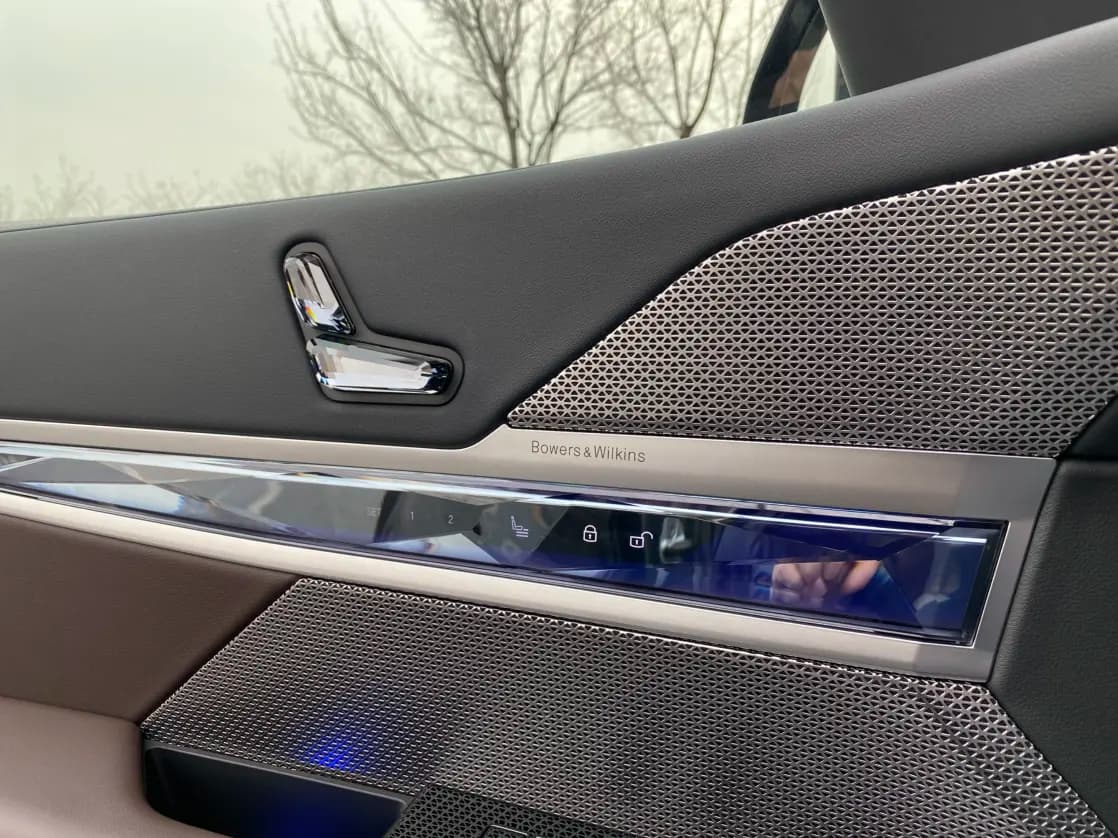 BMW i7 2023 г. 25029 км. — фото 11