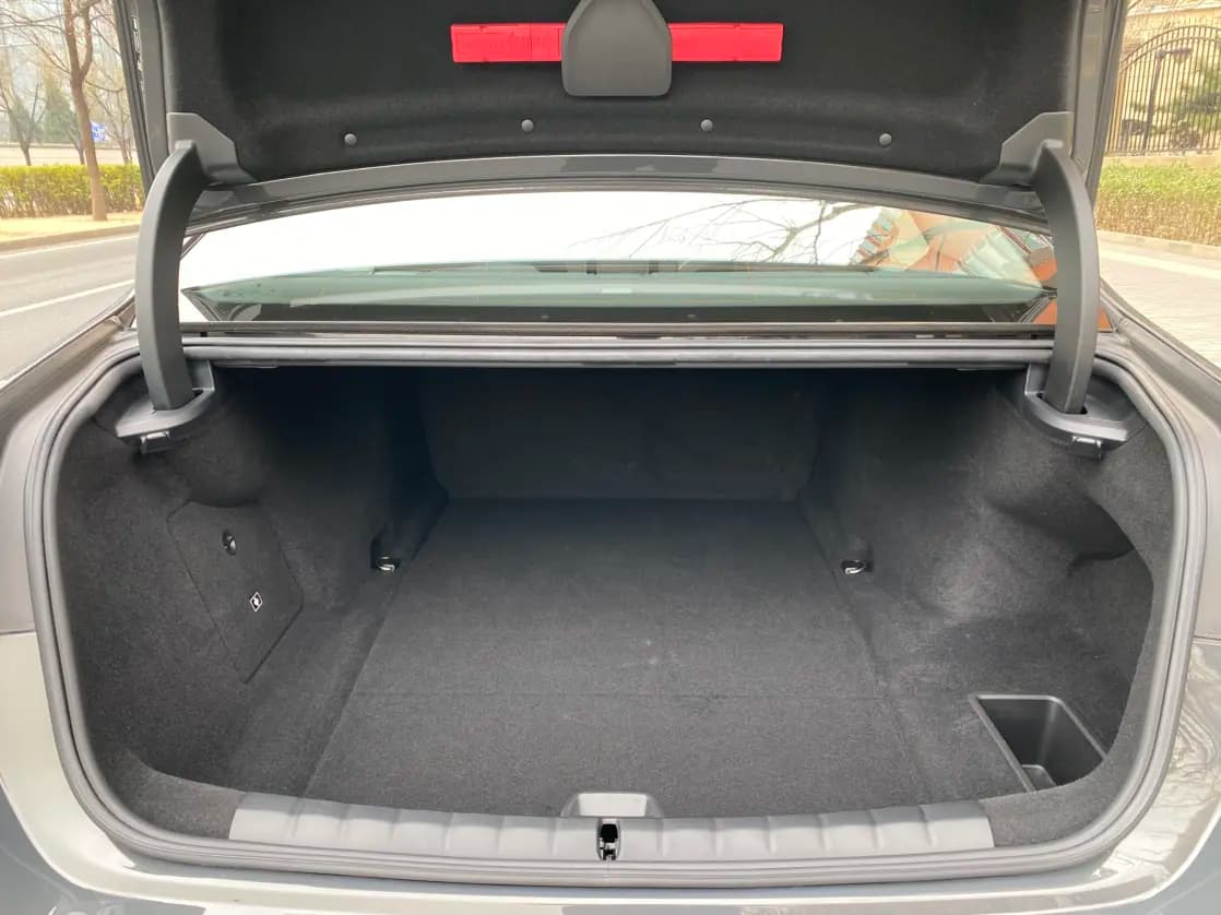 BMW i7 2023 г. 25029 км. — фото 23