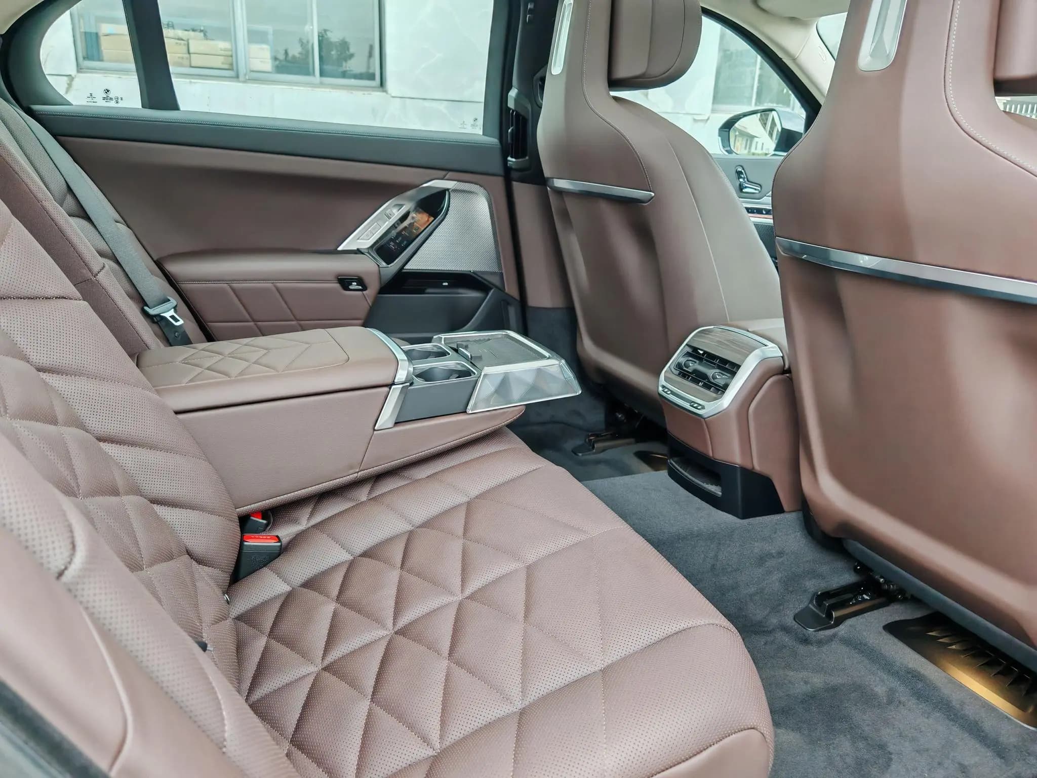 BMW 7 Series 2025 г. 453 км. — фото 11