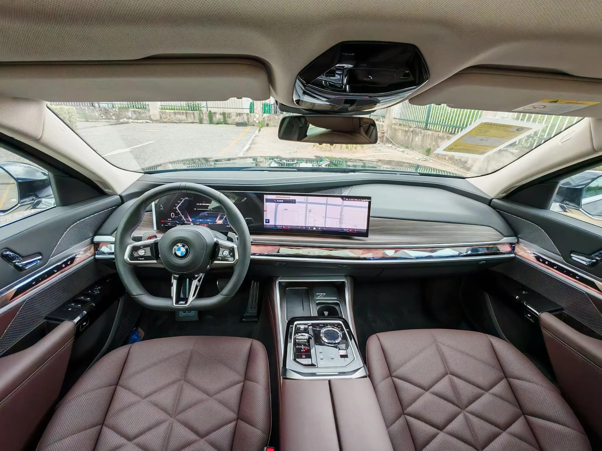 BMW 7 Series 2025 г. 453 км. — фото 18