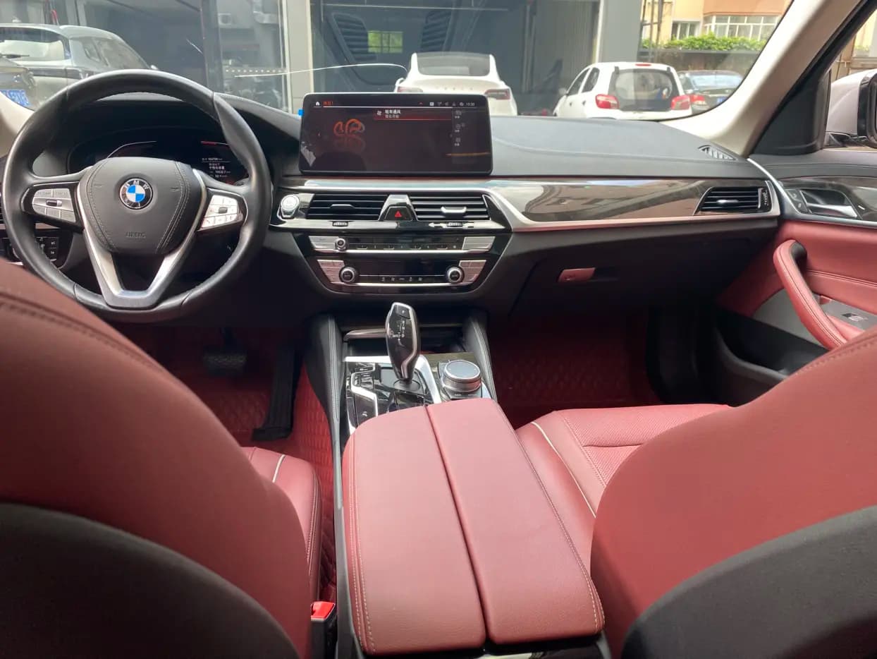 BMW 5 Series 2021 г. 104000 км. — фото 8