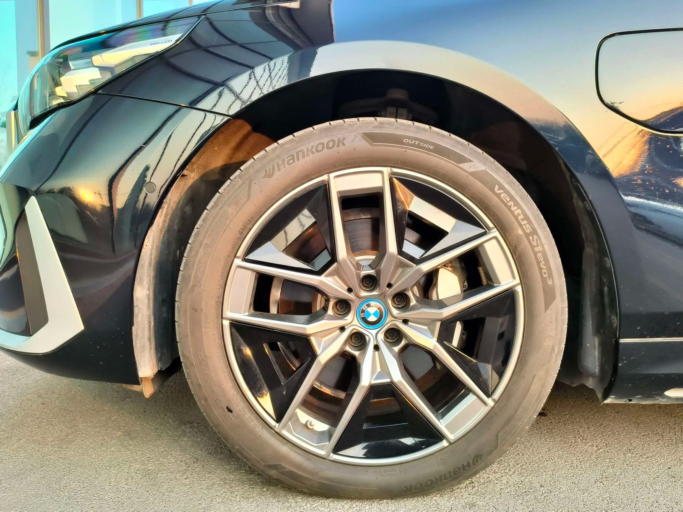 BMW i5 2024 г. 18056 км. — фото 10