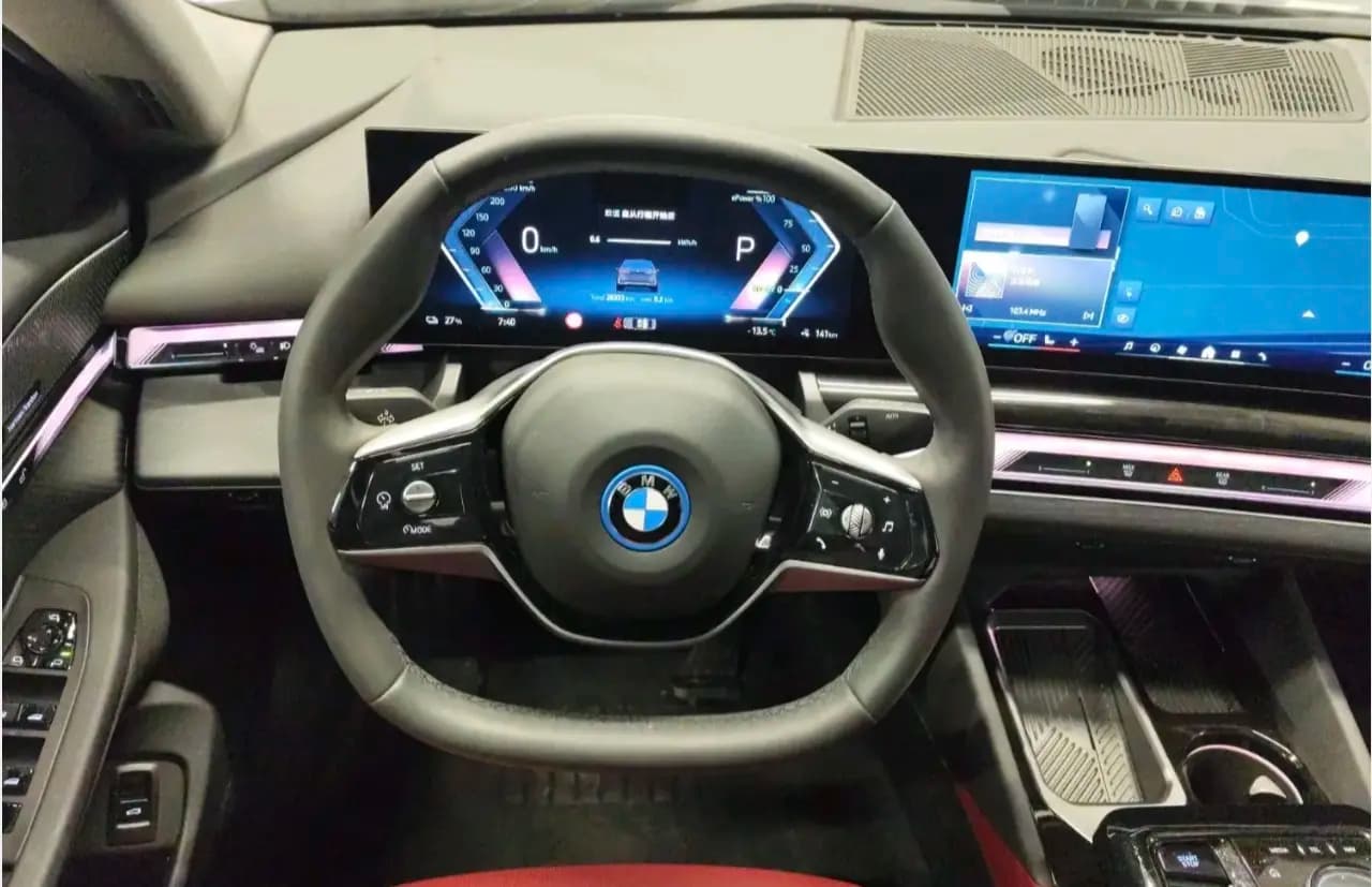 BMW i5 2025 г. 28058 км. — фото 12